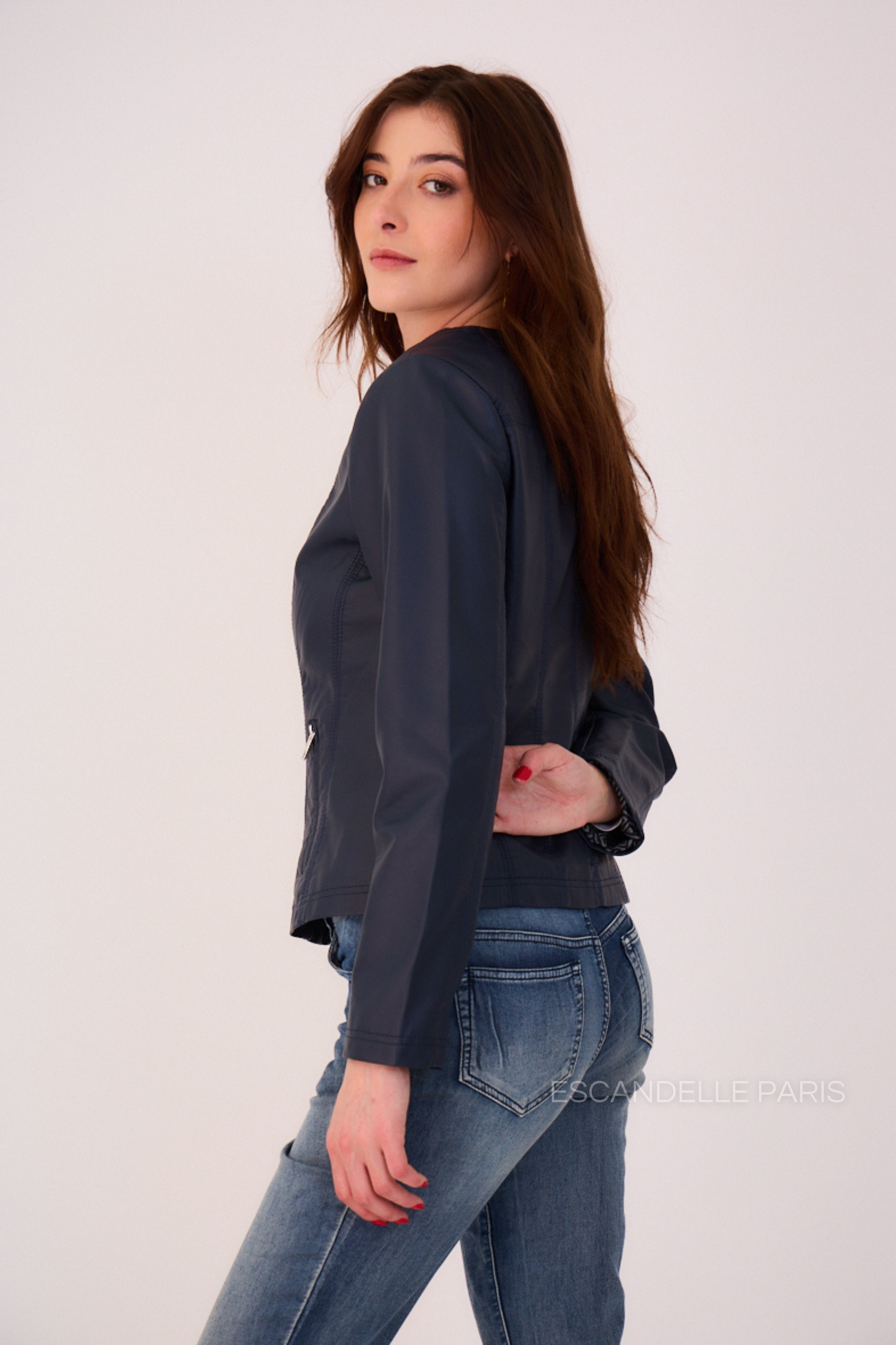 RHÉA - Chaqueta de piel sintética con cuello redondo
