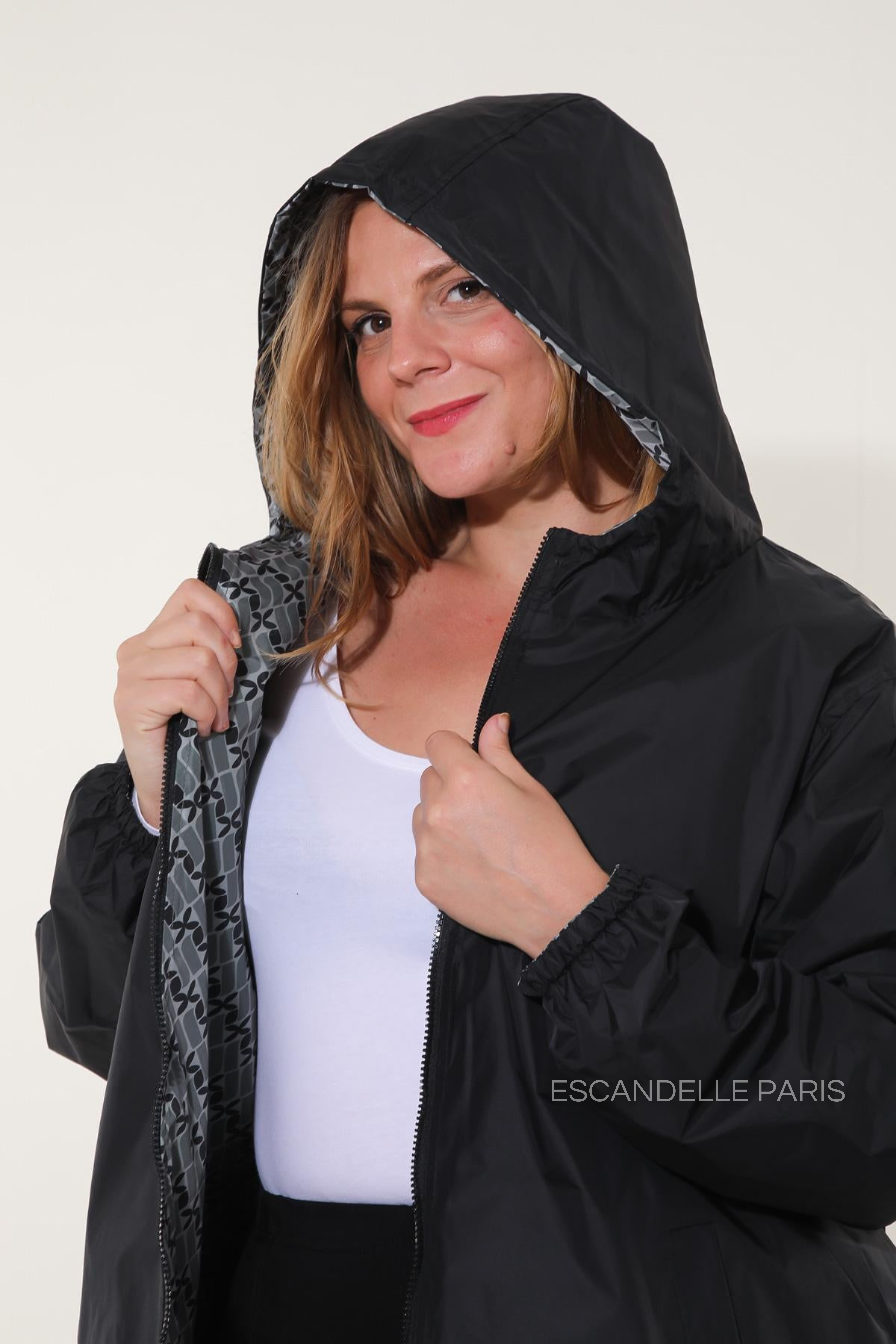 Parka larga reversible estampada