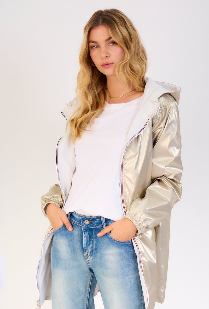 PARIS - Parka Blanc - Escandelle (Vue de face - portrait - parka imperméable réversible côté dorée)
#couleur