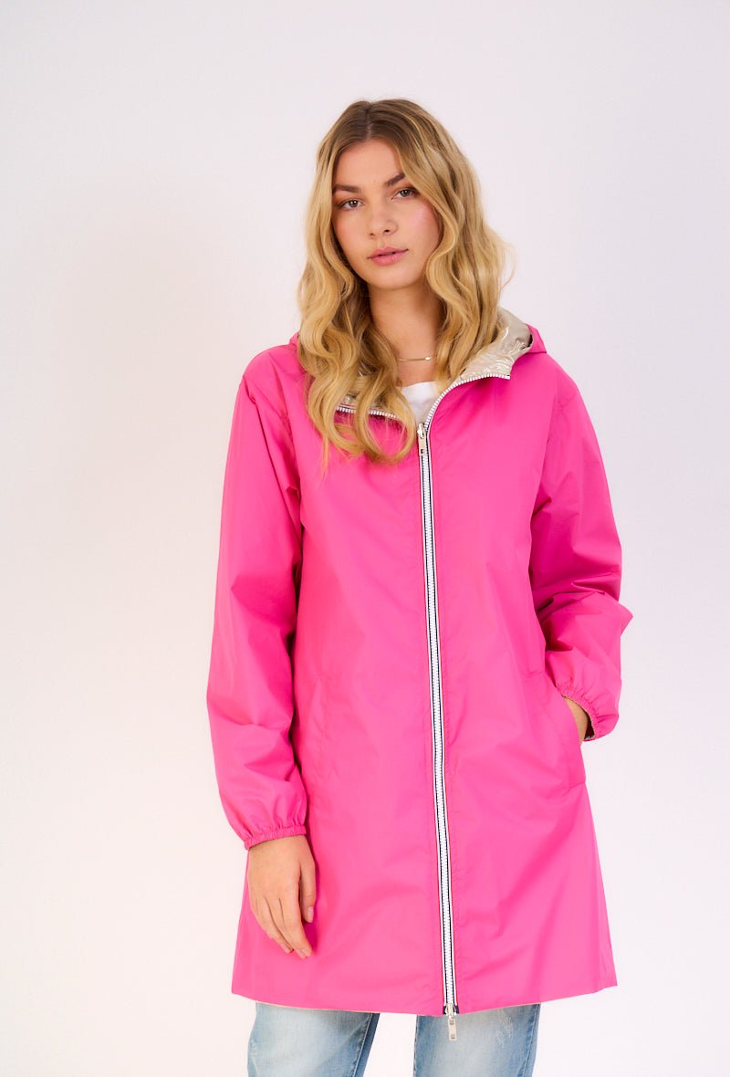 PARIS - Parka Vert - Escandelle (Vue de face - portrait - parka imperméable réversible côté rose)
#couleur_rose