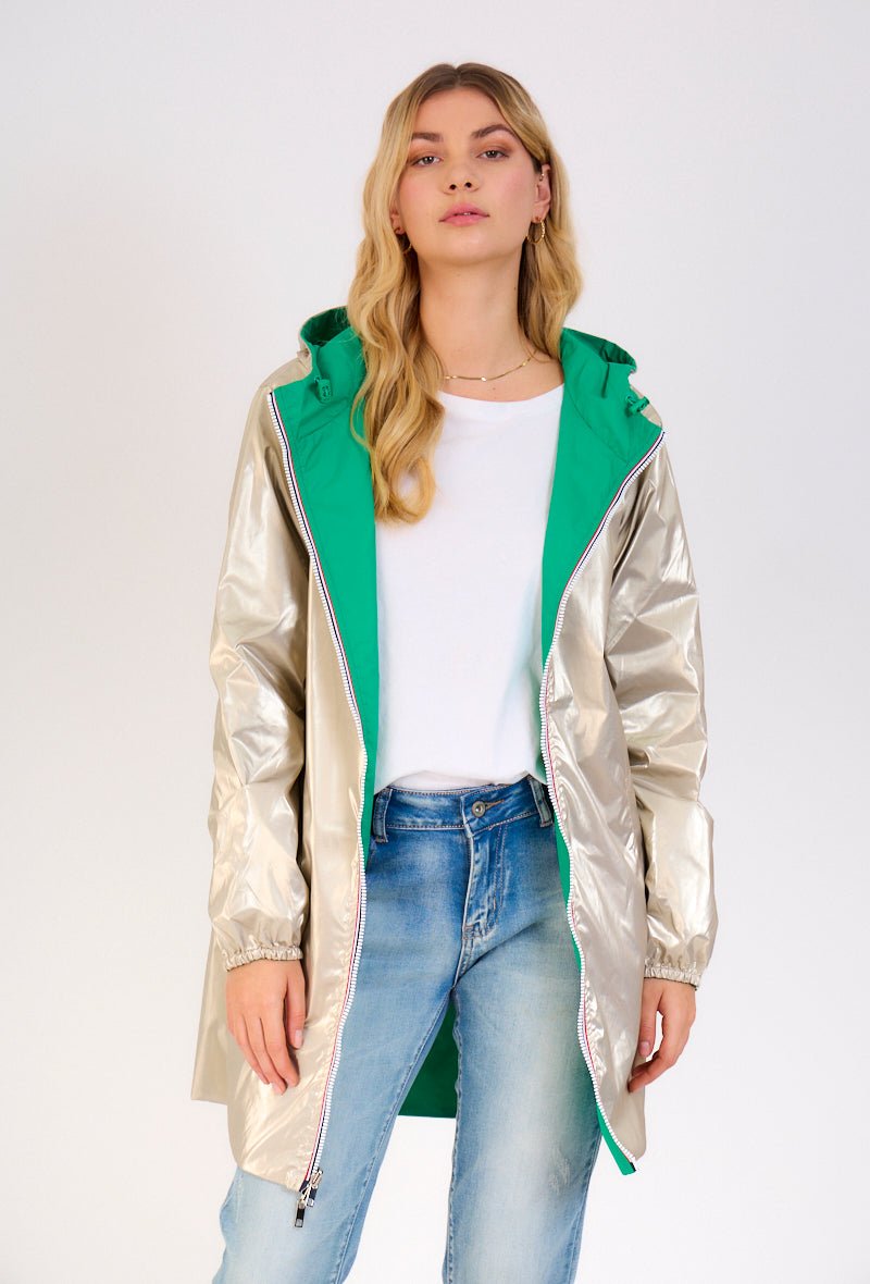 PARIS - Parka Vert - Escandelle (Vue de face - portrait - parka imperméable réversible côté dorée)
#couleur_vert