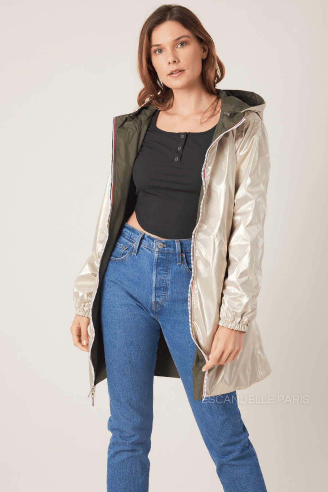 PARIS - Parka Kaki - Escandelle (Vue de face - portrait - parka imperméable réversible kaki)
#couleur_kaki