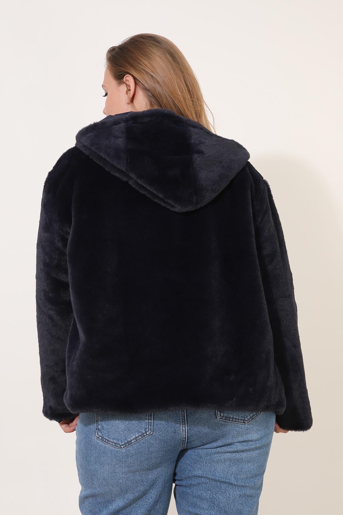 Parka ANGELE Escandelle – vue de dos – veste marine fourrée réversible au design minimaliste et féminin.
#couleur_marine