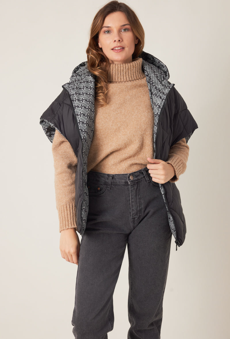 doudoune cape réversible motifs gris noir matelassé
#couleur_gris