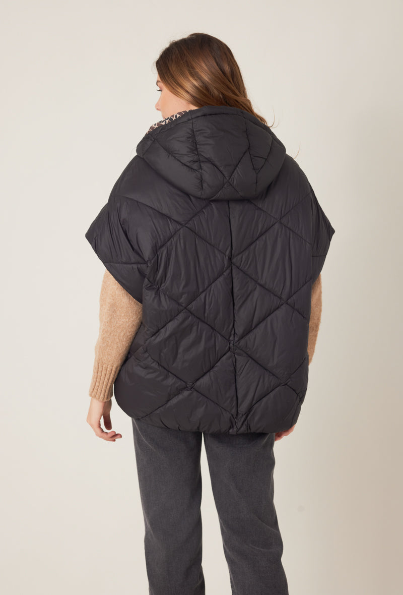 doudoune cape réversible motifs taupe noir matelassé
#couleur_taupe