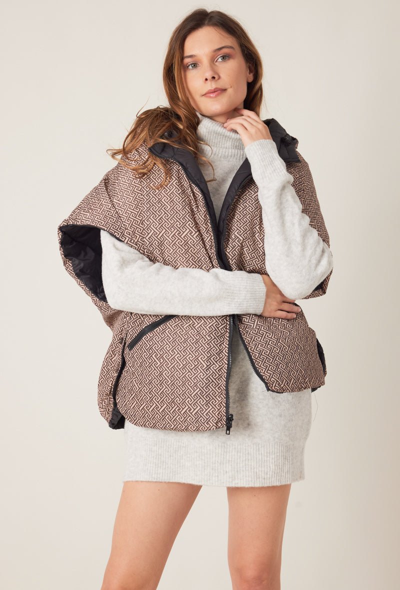 NORA - Doudoune Taupe - Escandelle (Vue de face - portrait - réversible coté motif)
#couleur_taupe