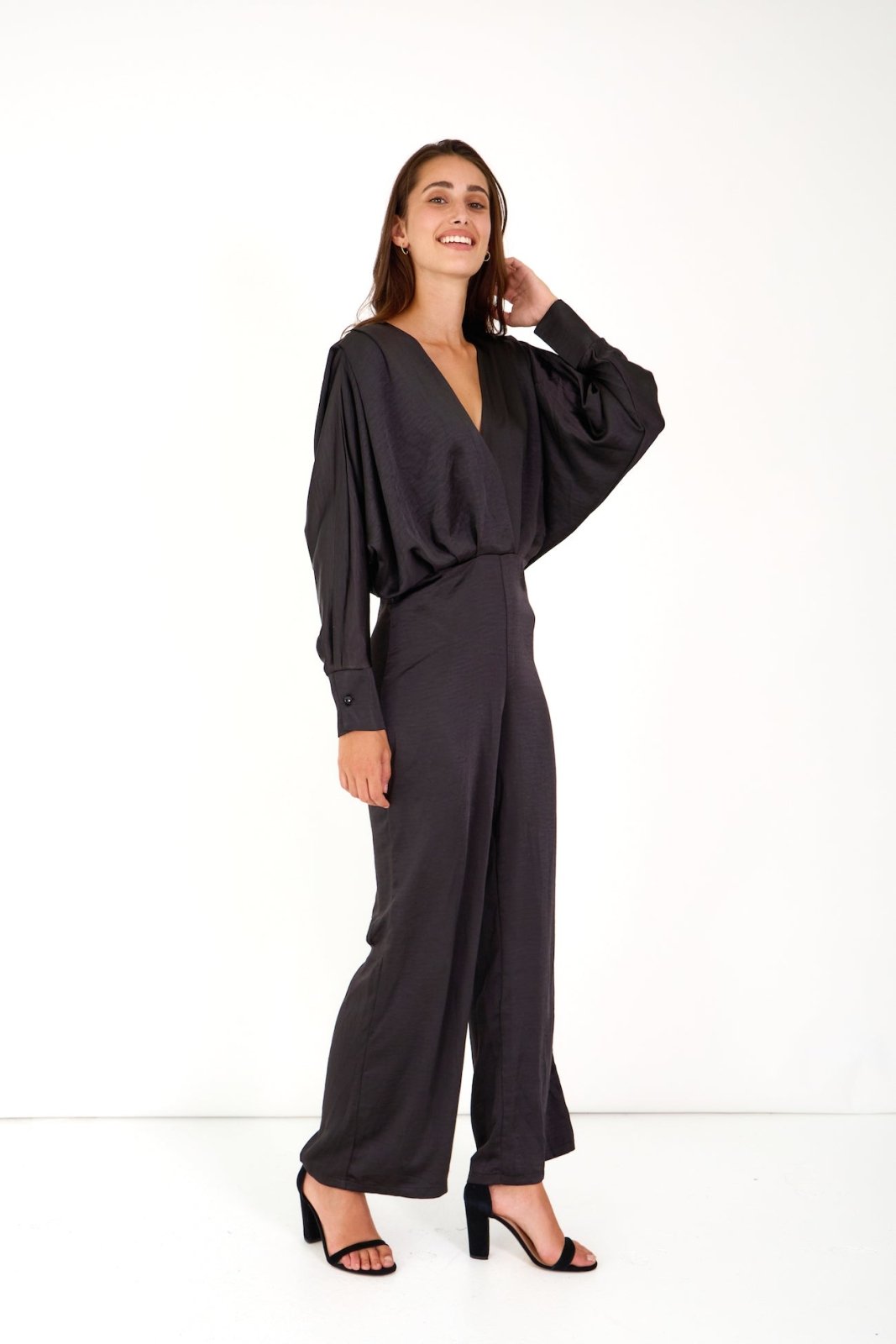 JADE - Combinaison Noir - Escandelle (Vue de profil droit)
#couleur_noir