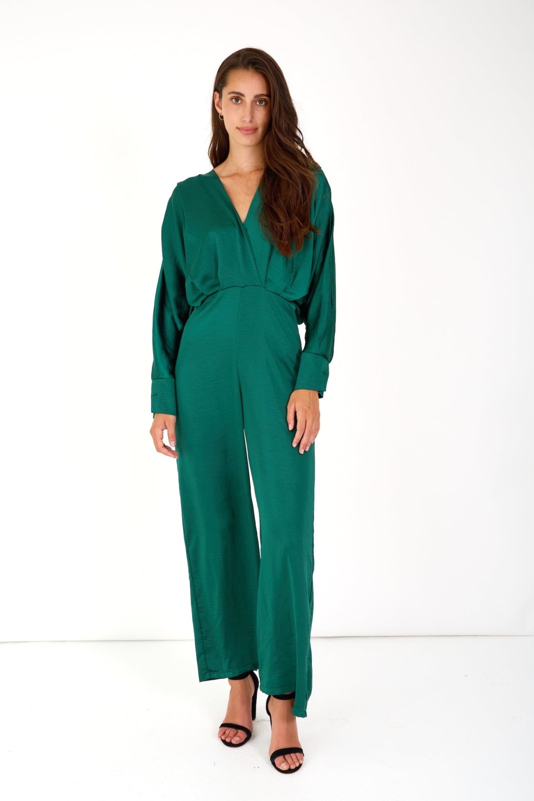 JADE - Combinaison Vert - Escandelle (Vue de face - silhouette entière - combinaison vert)
#couleur_vert