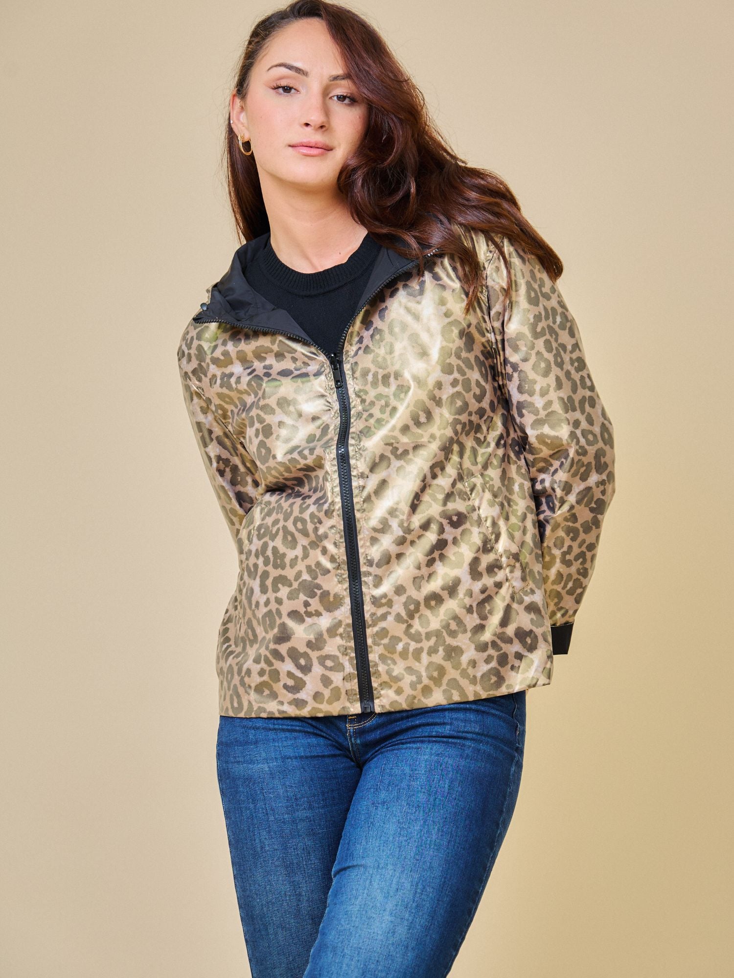 PEARL- Parka corta impermeable reversible de leopardo metalizado