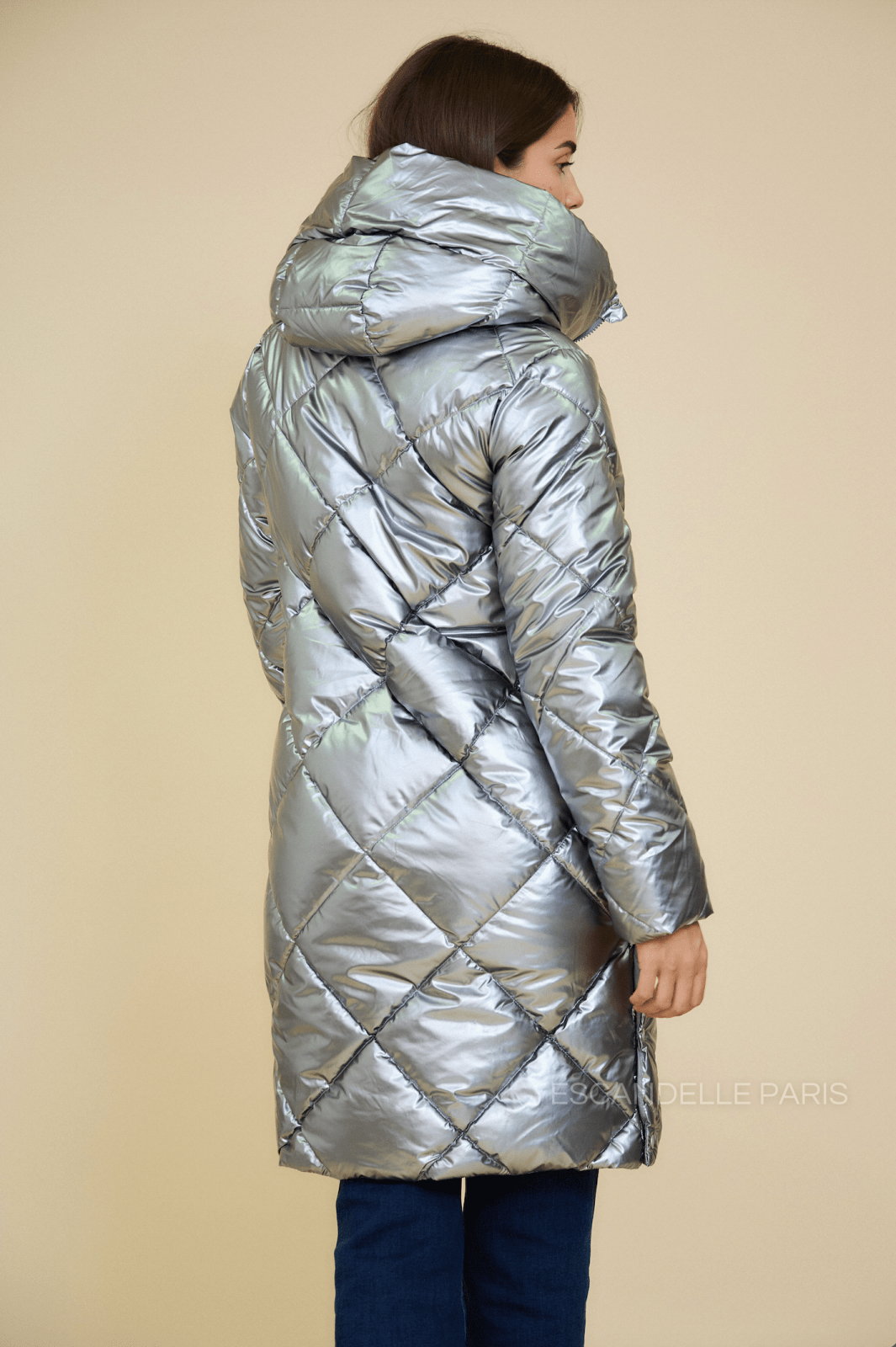 CAMERON doudoune longue matelassée argent femme - Escandelle Paris (vue de dos)
#couleur_argent