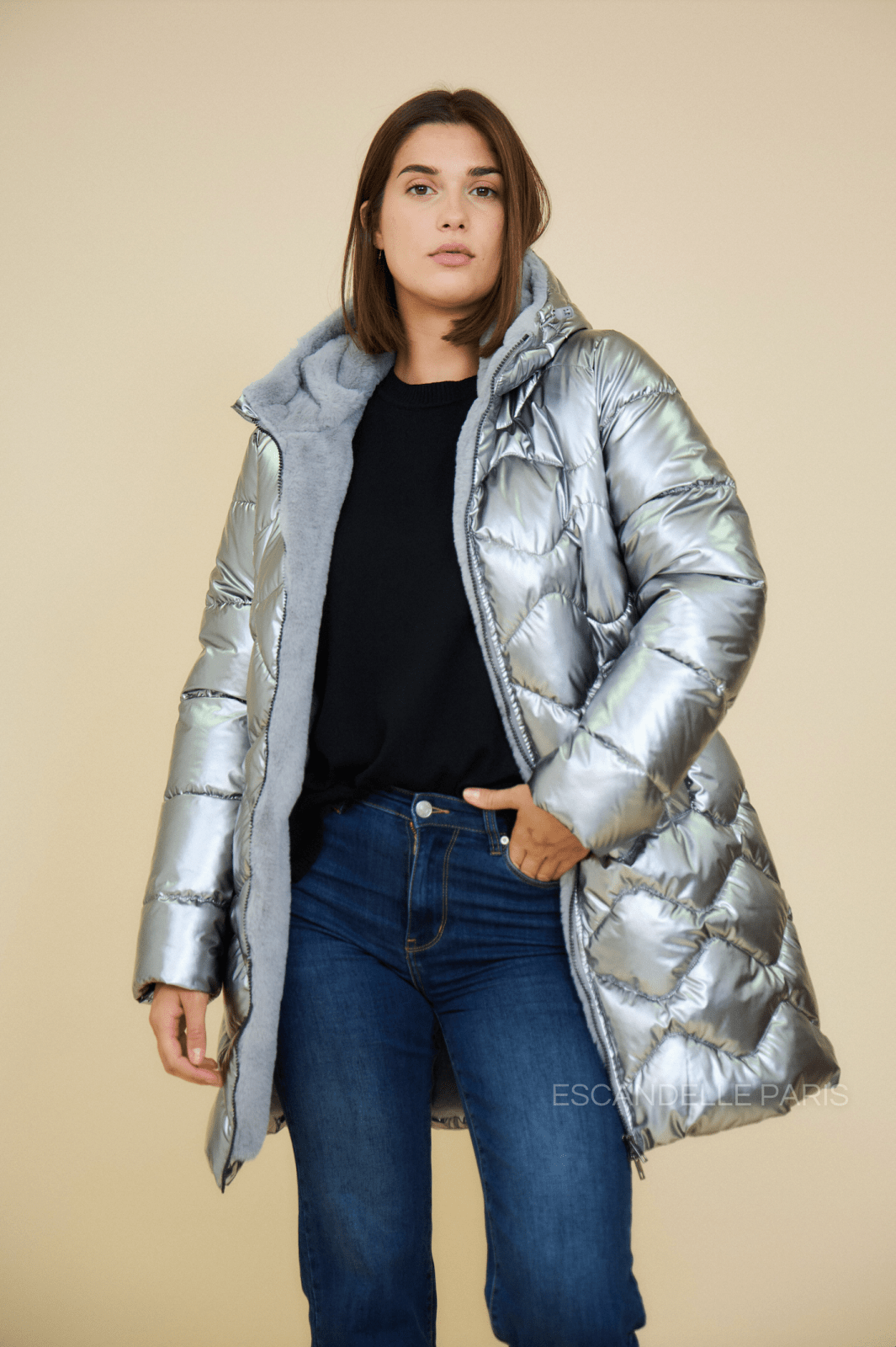 BILLIE - Doudoune Argent - Escandelle (Vue de face - portrait)
#couleur_argent