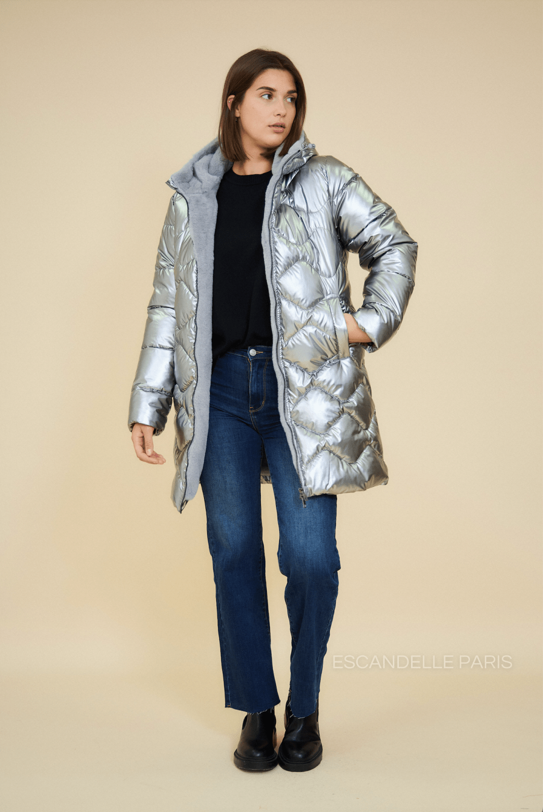 BILLIE - Doudoune Argent - Escandelle (Vue de face - silhouette entière)
#couleur_argent