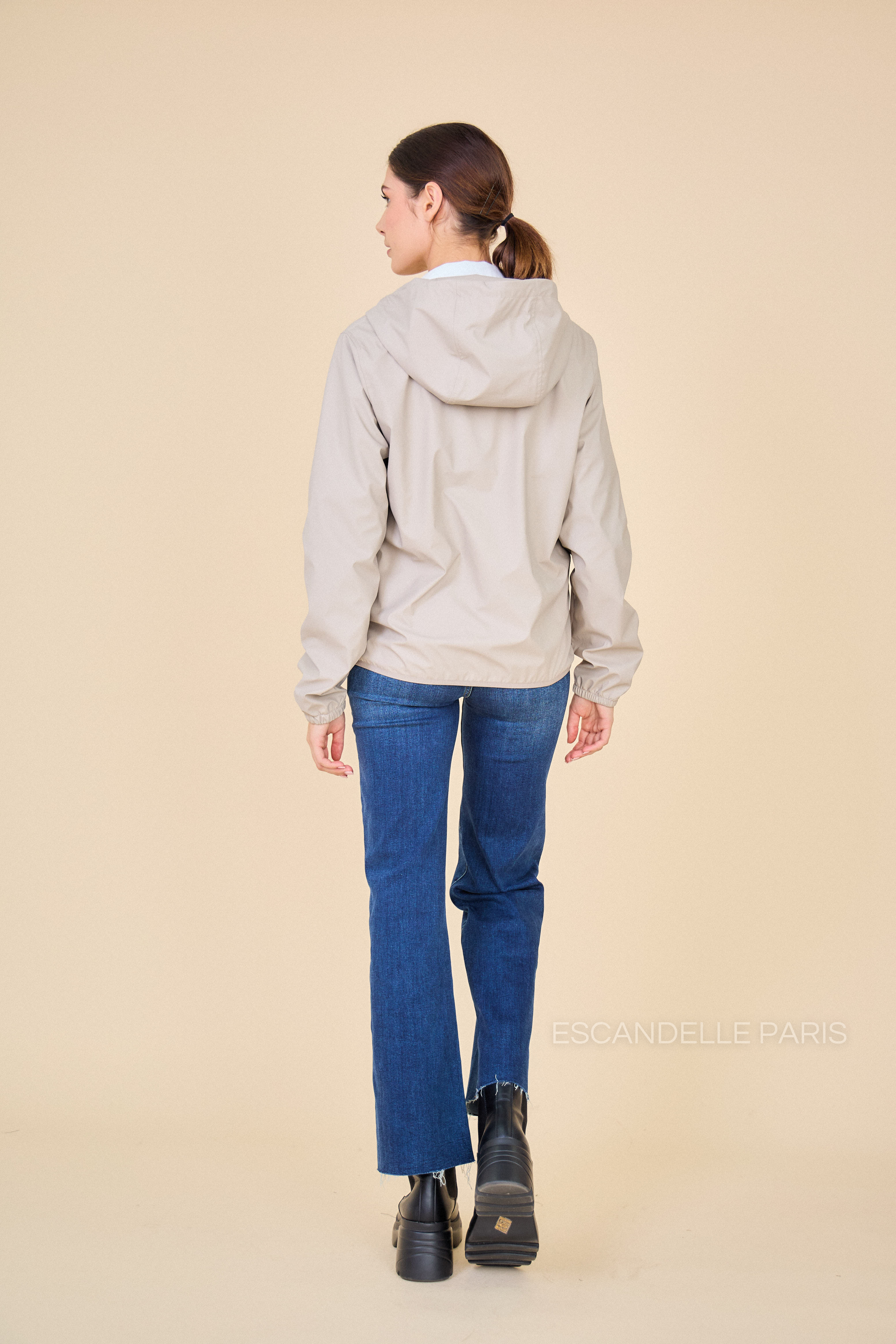 Imperméable court LÉONIE beige doublure polaire
#couleur_beige