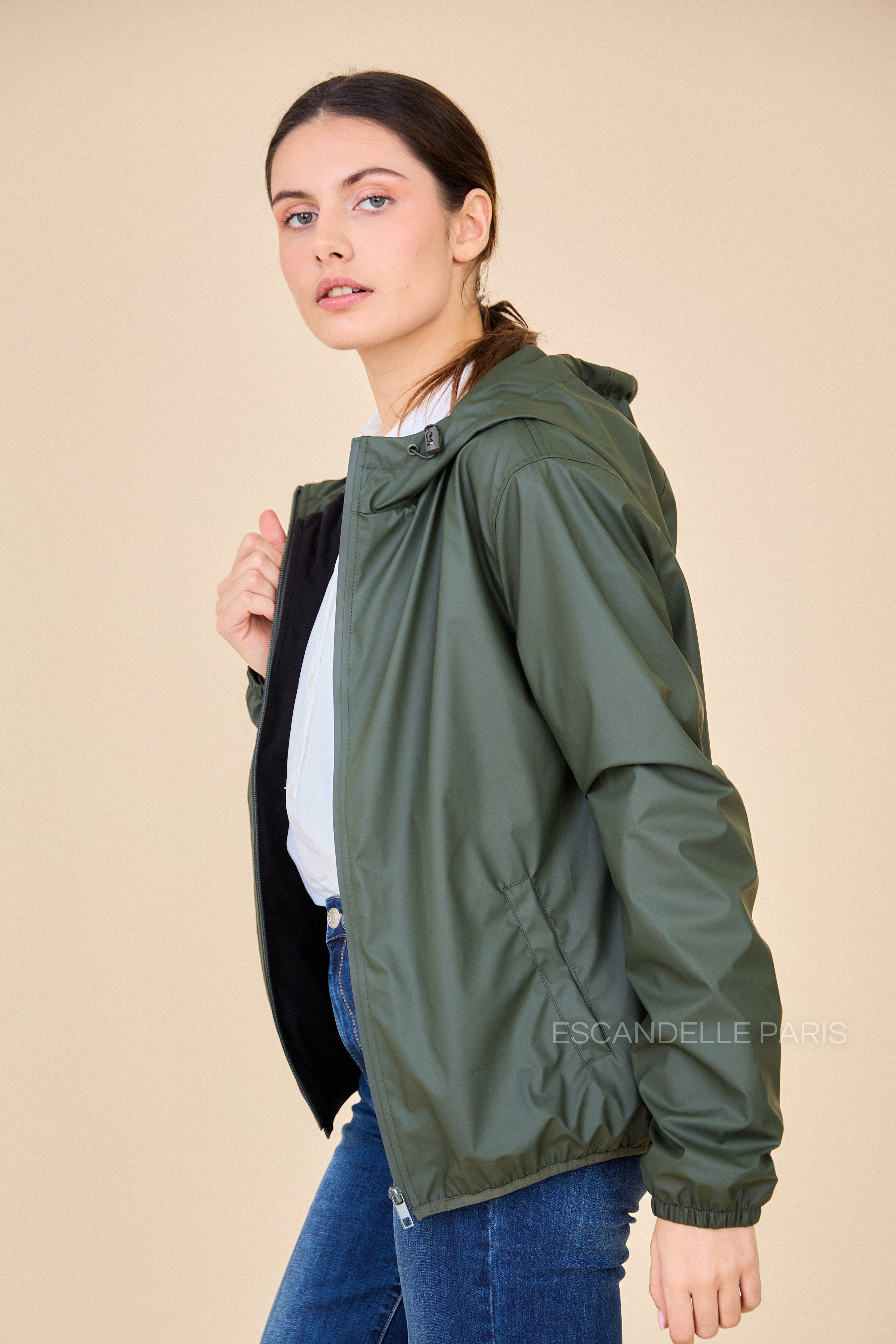 Imperméable court LÉONIE kakidoublure polaire
#couleur_kaki