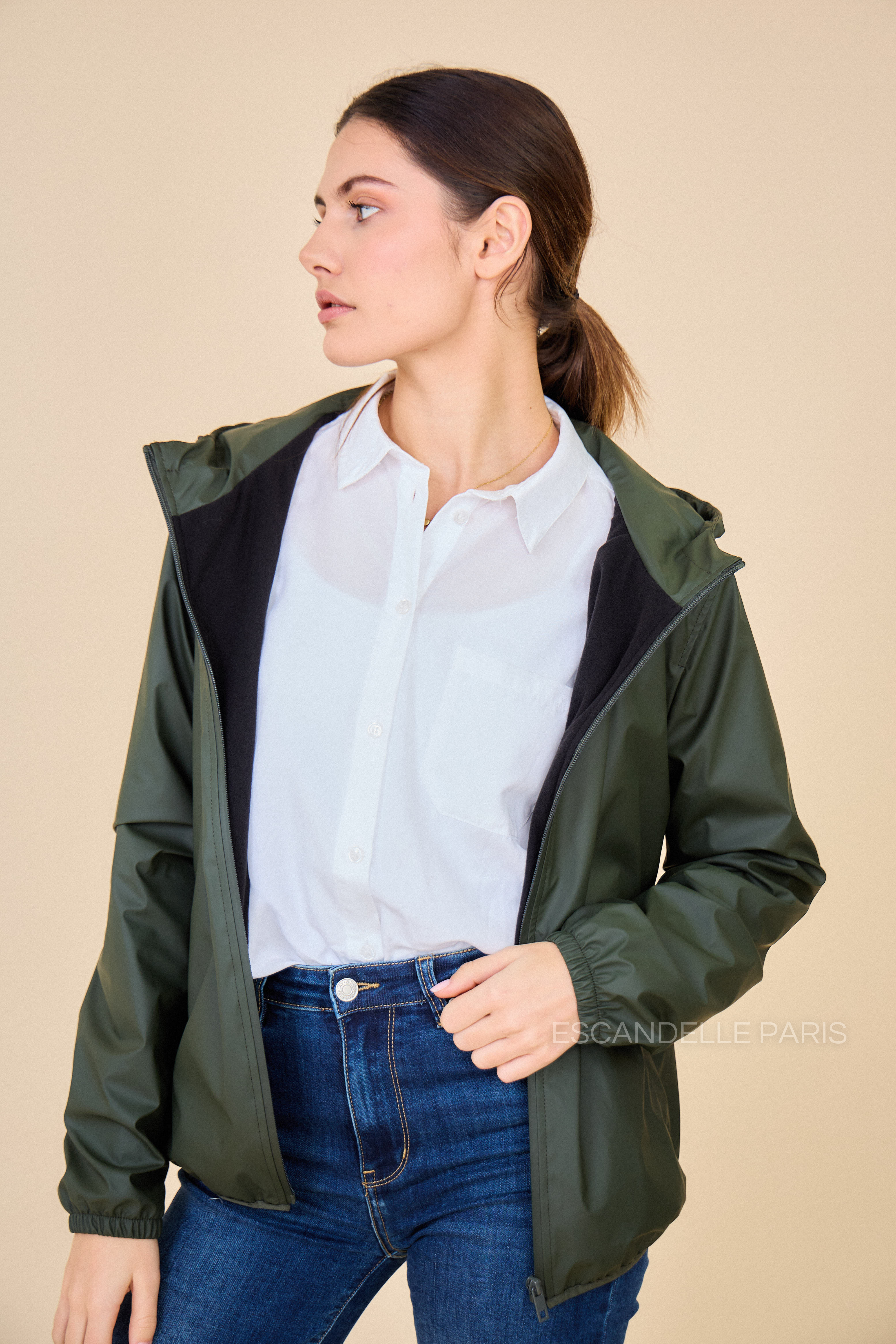 Imperméable court LÉONIE kaki doublure polaire
#couleur_kaki