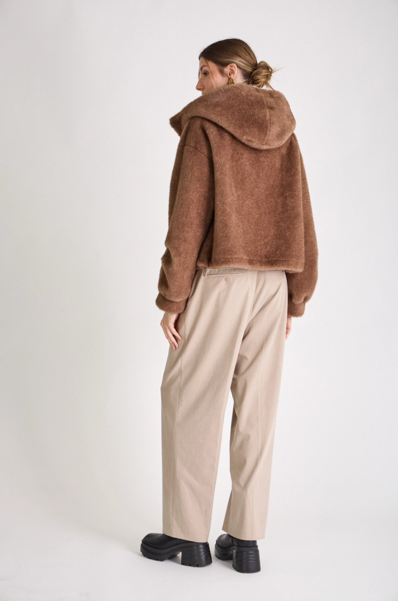 #couleur_taupe