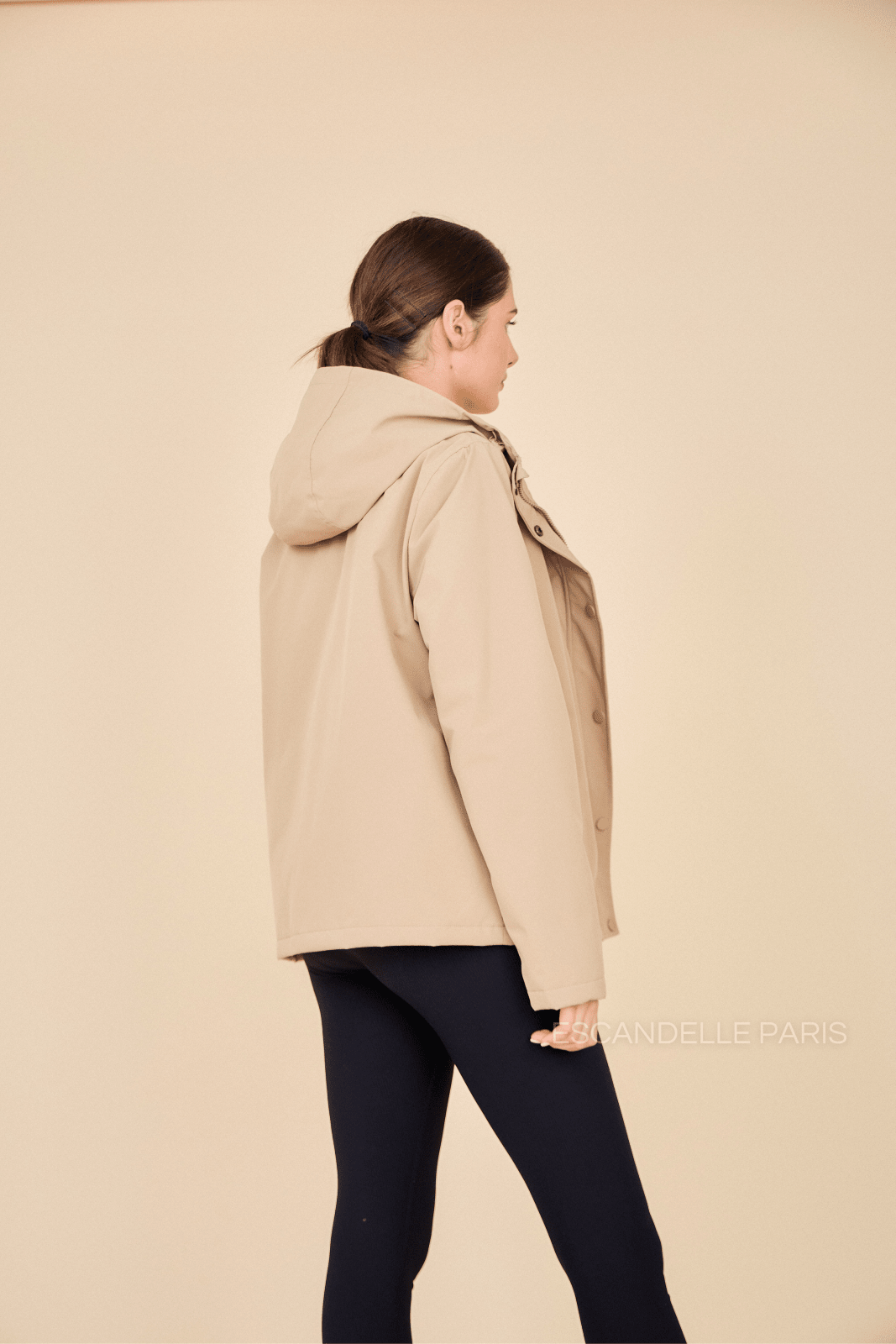 ADÈLE - Parka Beige - Escandelle (Vue de profil droit)
#couleur_beige
