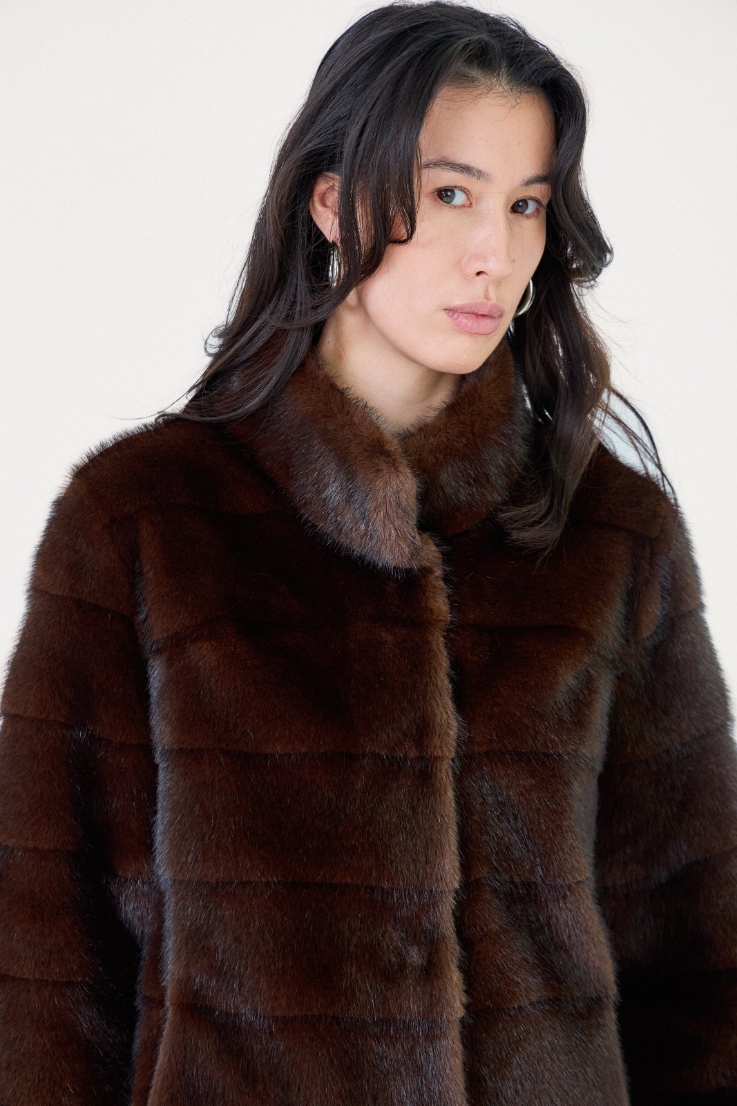 MARIGOLD - Manteau Choco - Escandelle (Gros plan sur les détails et matières)
#couleur_choco