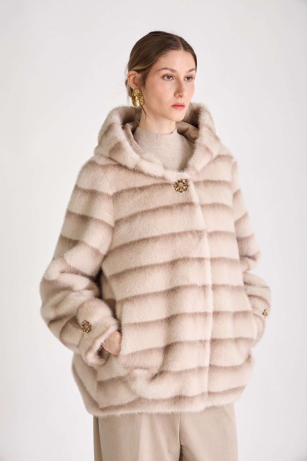 MIRABELLE - Manteau Écru - Escandelle (Vue de profil droit)
#couleur_écru