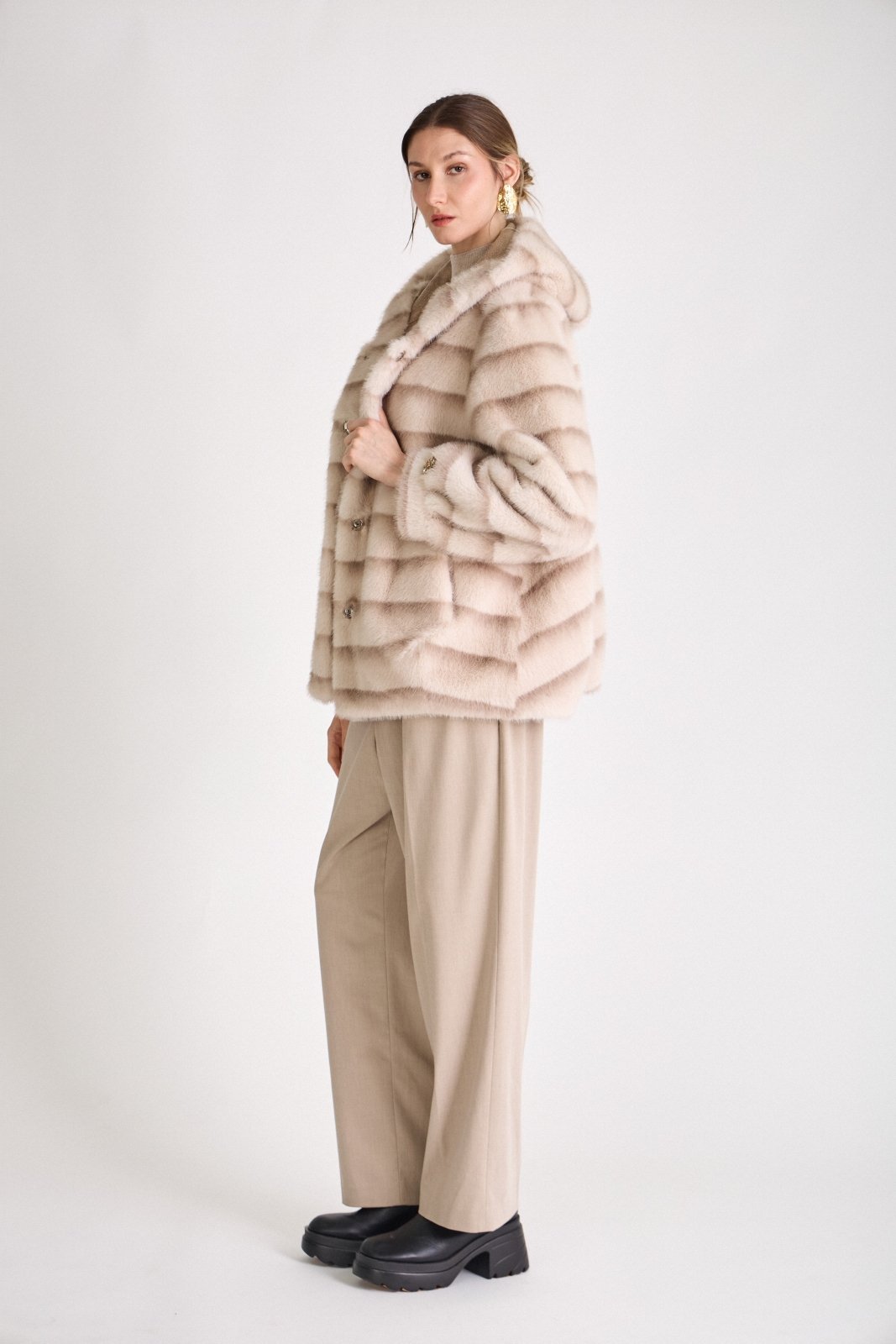 MIRABELLE - Manteau Écru - Escandelle (Vue de profil gauche)
#couleur_écru