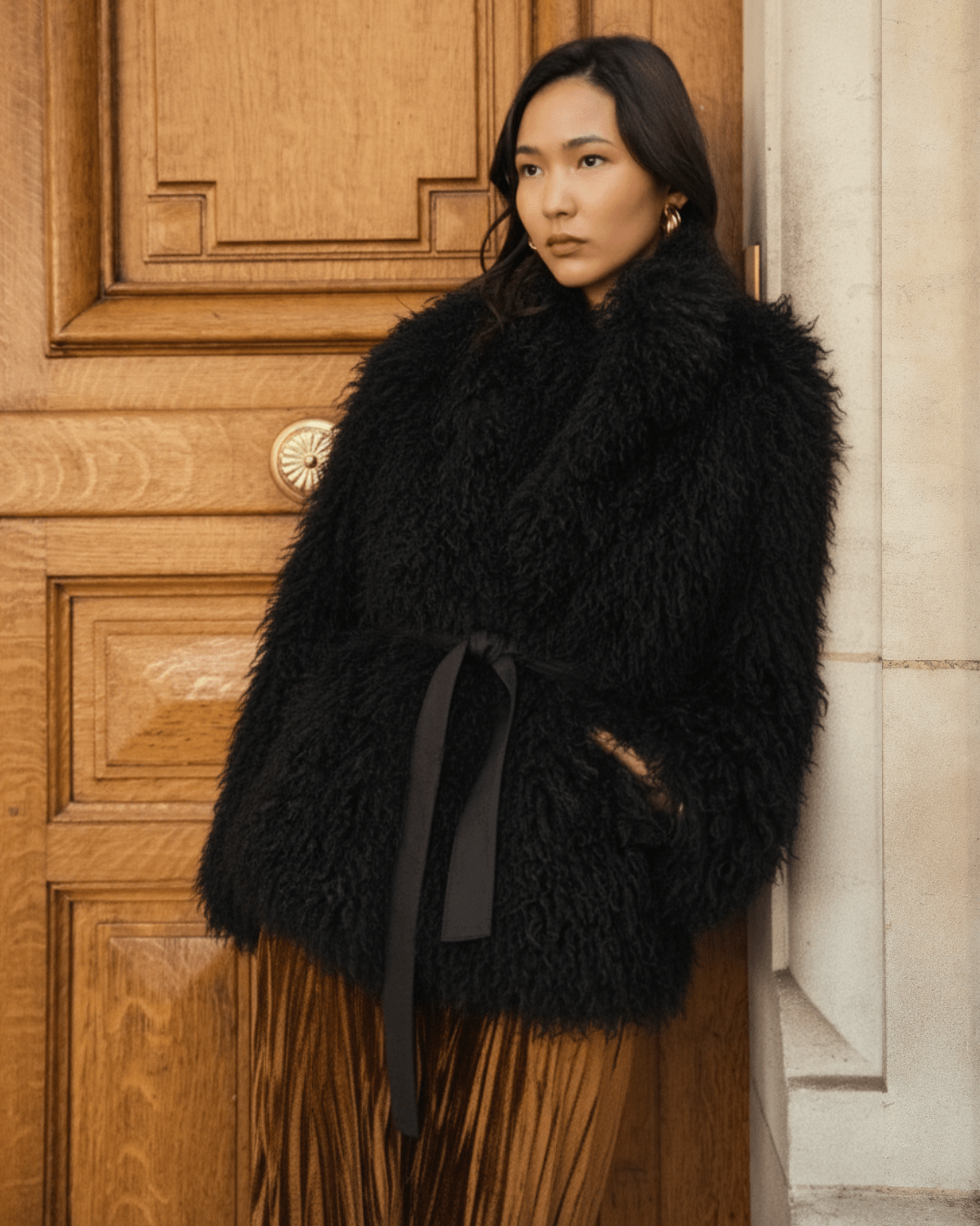 AZURE - Manteau Noir - Escandelle (Vue de face - portrait)