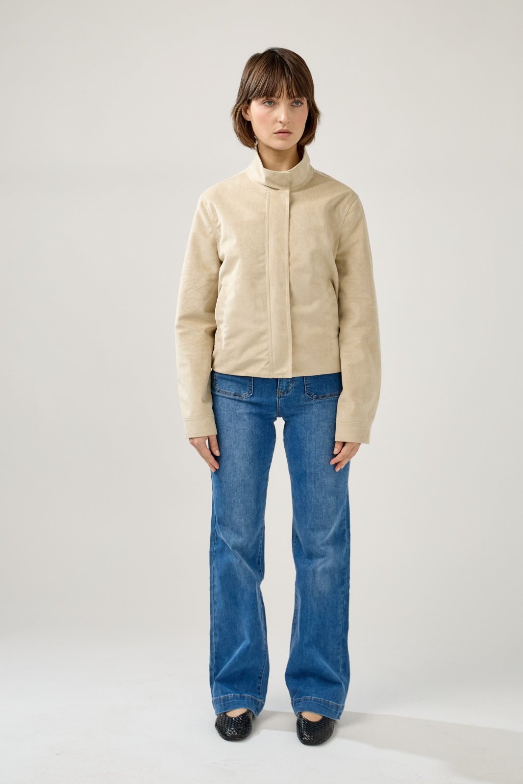 NYX - Veste Beige - Escandelle (Vue de face - silhouette entière)
#couleur_beige