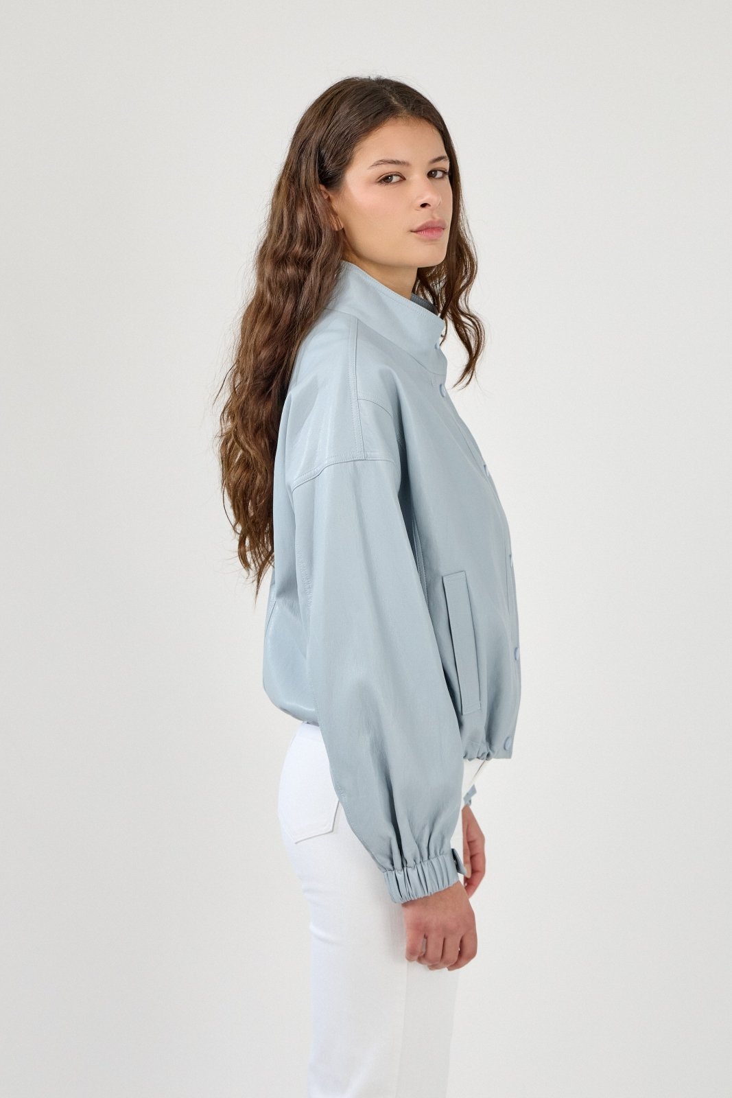 ASTRINA - Veste Ciel - Escandelle (Vue de profil droit)
#couleur_ciel