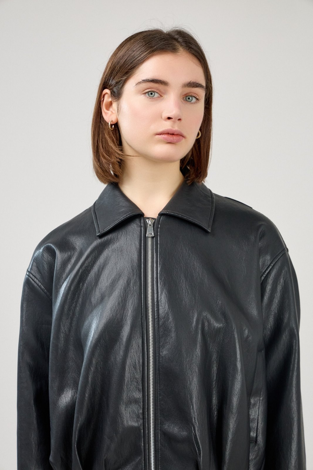 SERINA - Veste Noir - Escandelle (Gros plan sur les détails et matières)
#couleur_noir