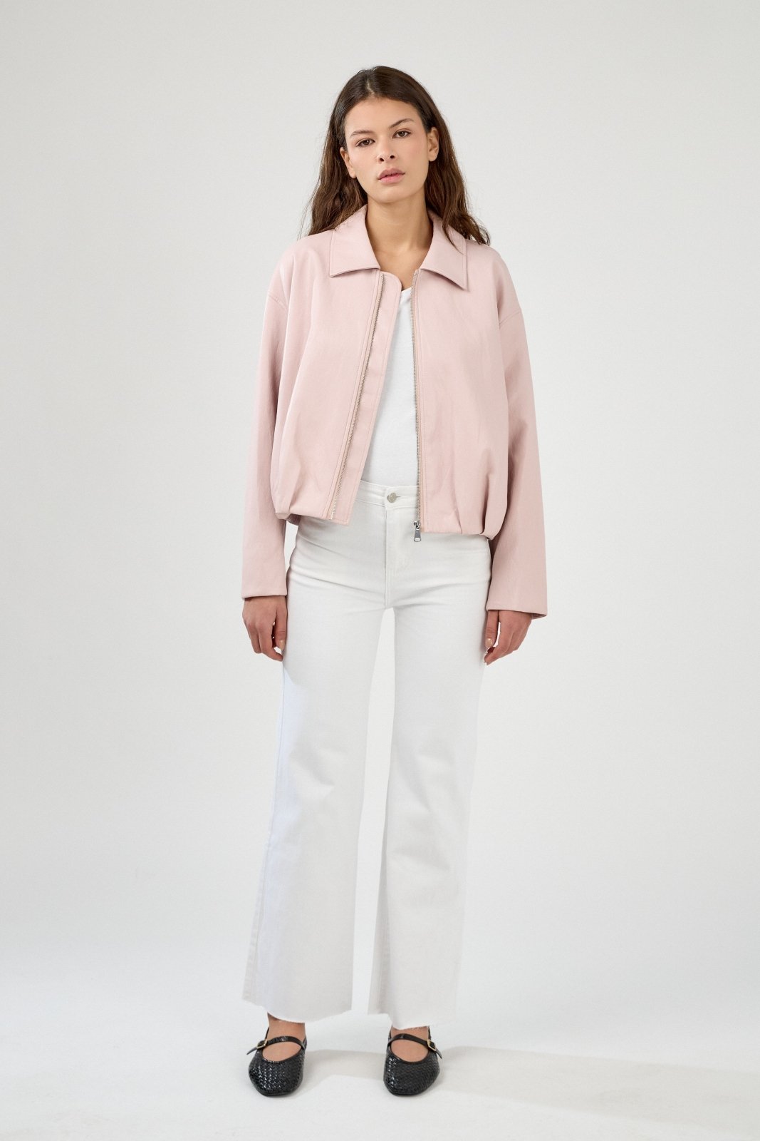 SERINA - Veste Rose - Escandelle (Vue de face - silhouette entière)
#couleur_rose