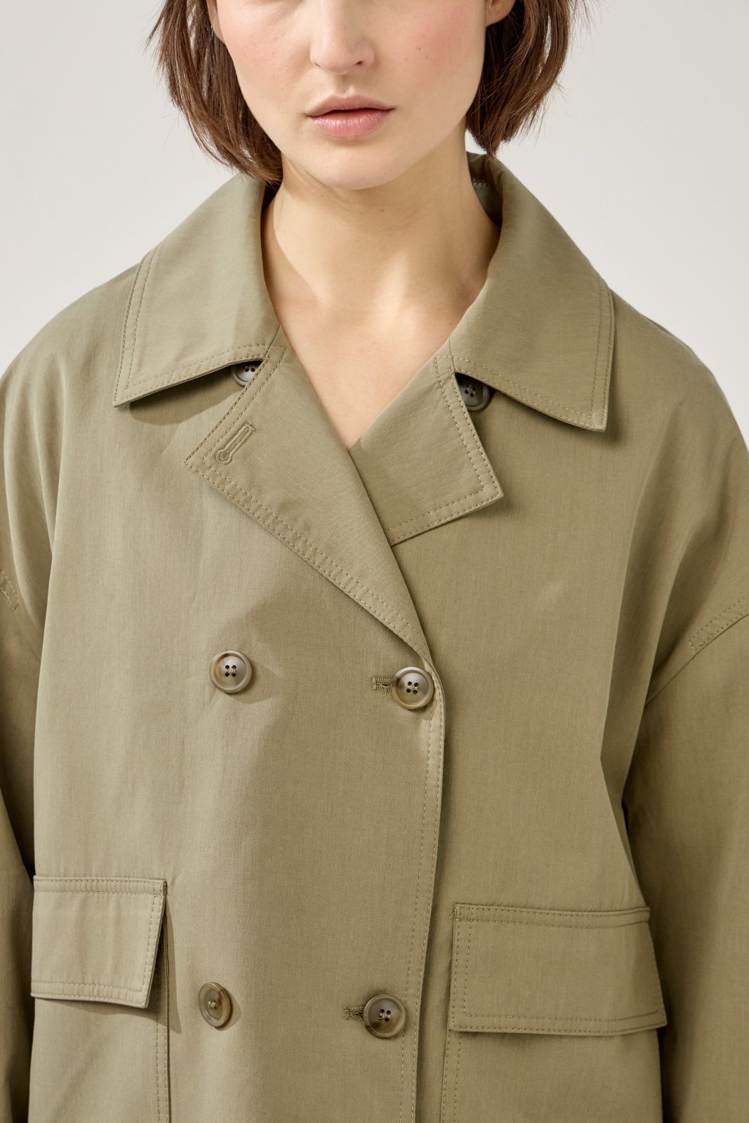 ZORELLE - Veste Kaki - Escandelle (Gros plan sur les détails et matières)
#couleur_kaki