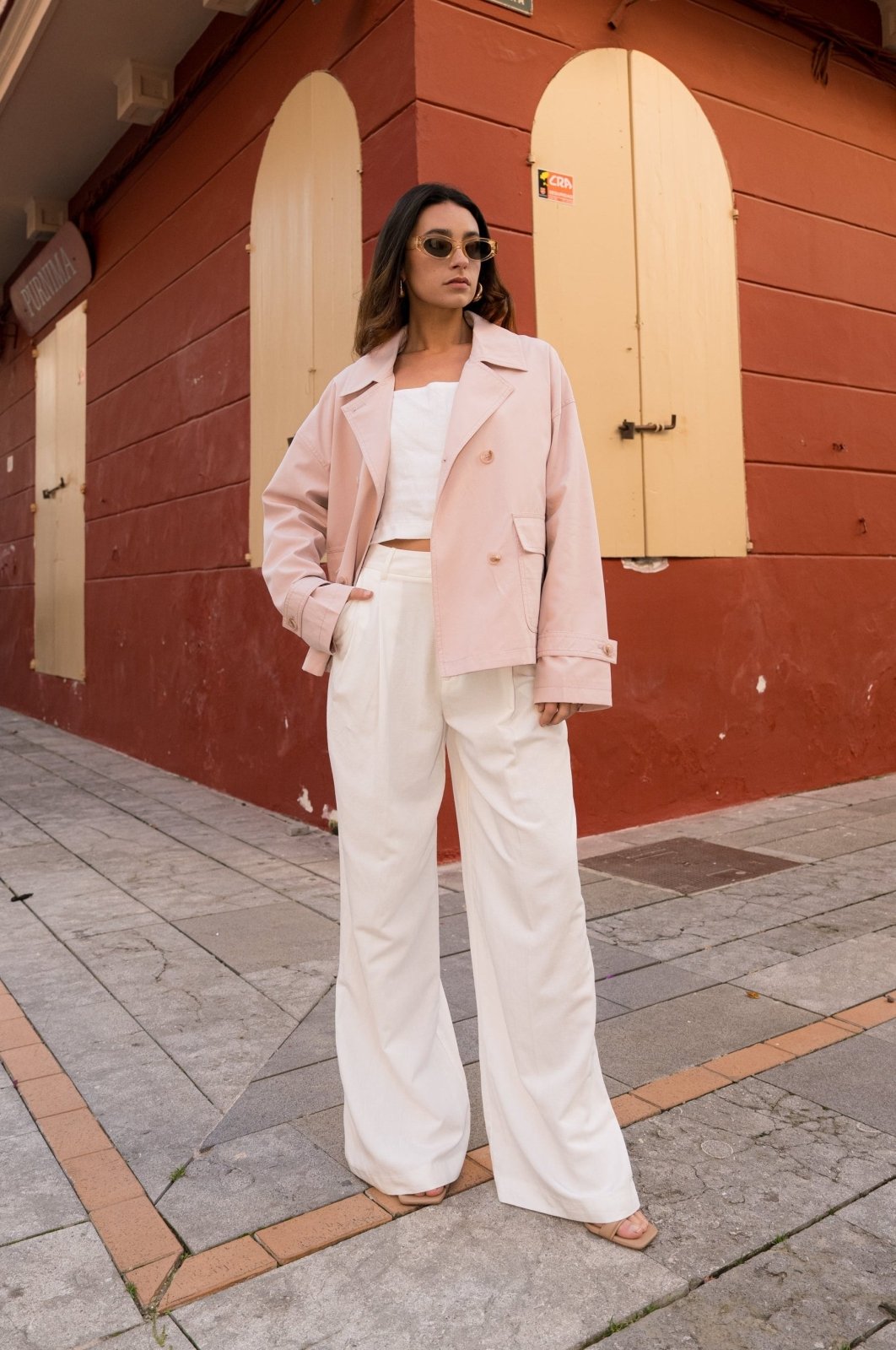 ZORELLE - Veste Rose - Escandelle (Vue de face - silhouette entière)
#couleur_rose