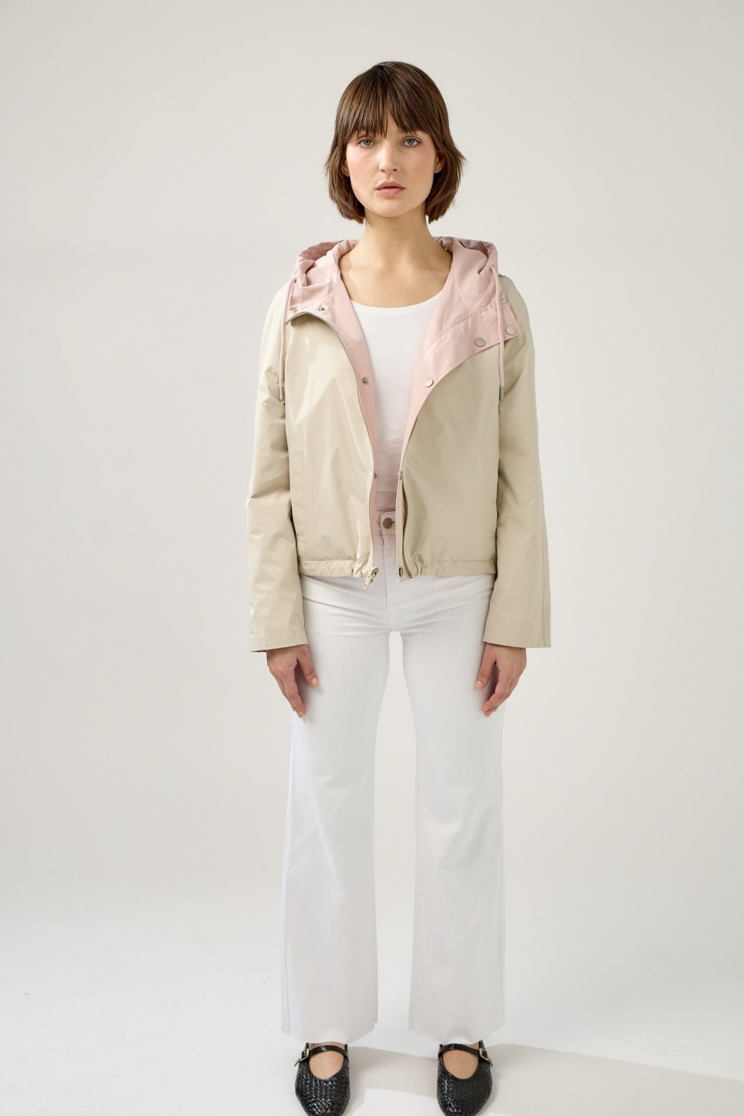 ELUNIA - Parka Rose - Escandelle (Vue de face - silhouette entière - côté réversible imperméable)
#couleur_rose