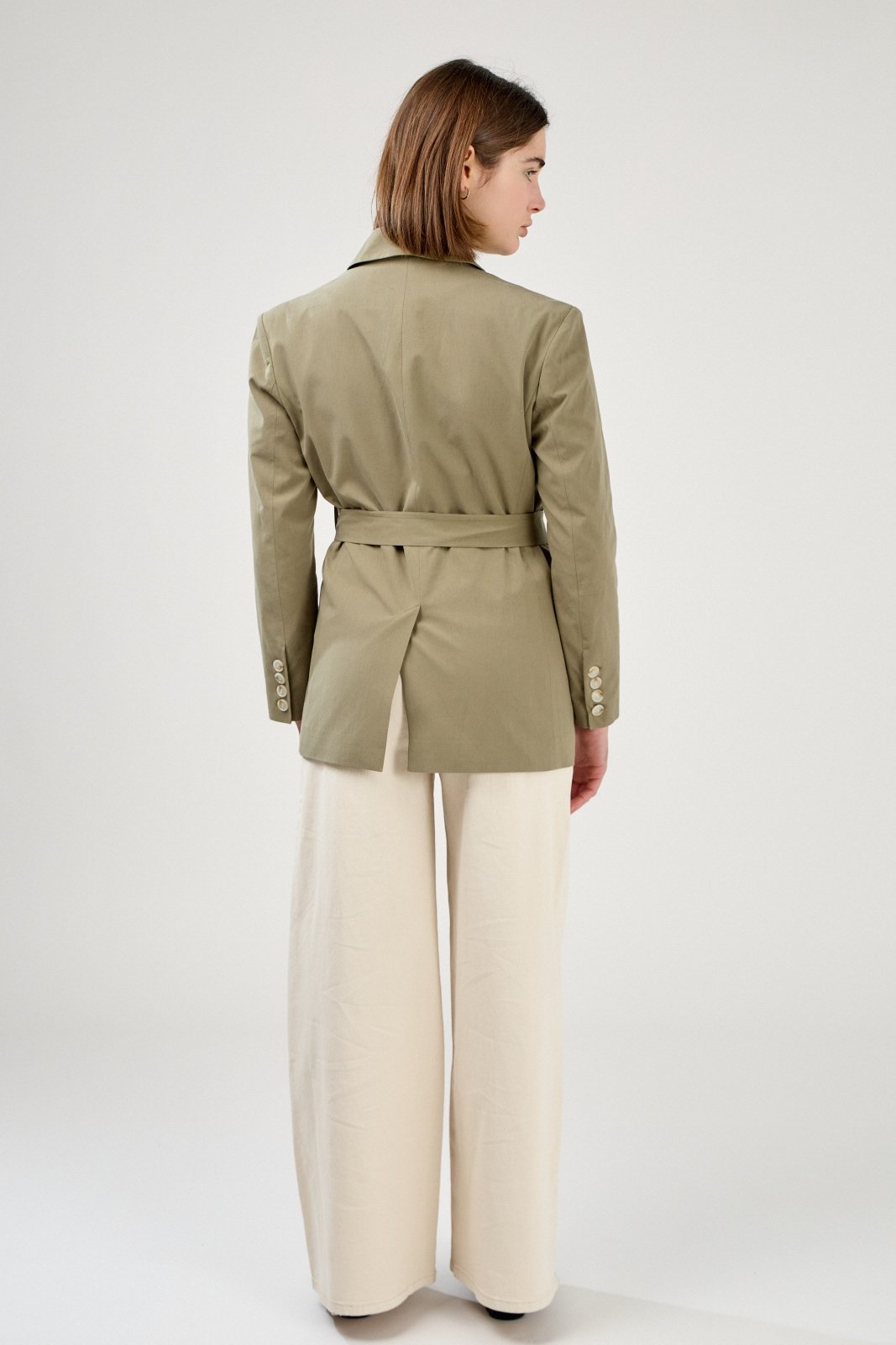 SEVILIA - Veste Kaki - Escandelle (Vue de dos)
#couleur_kaki