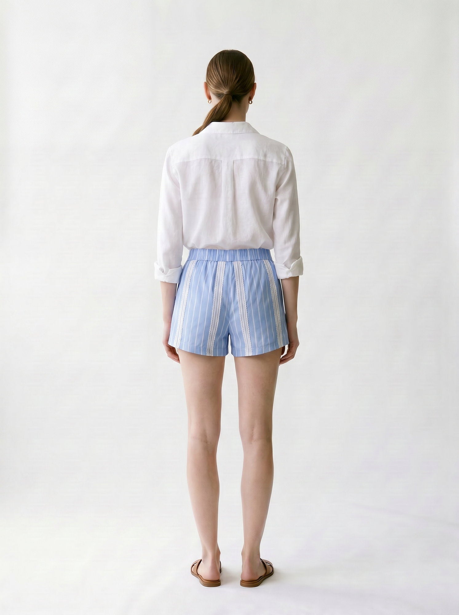 Short brodé à rayures - Taille Elastique - Bande dentelles - EscandelleParis - Blanc et bleu - Dos