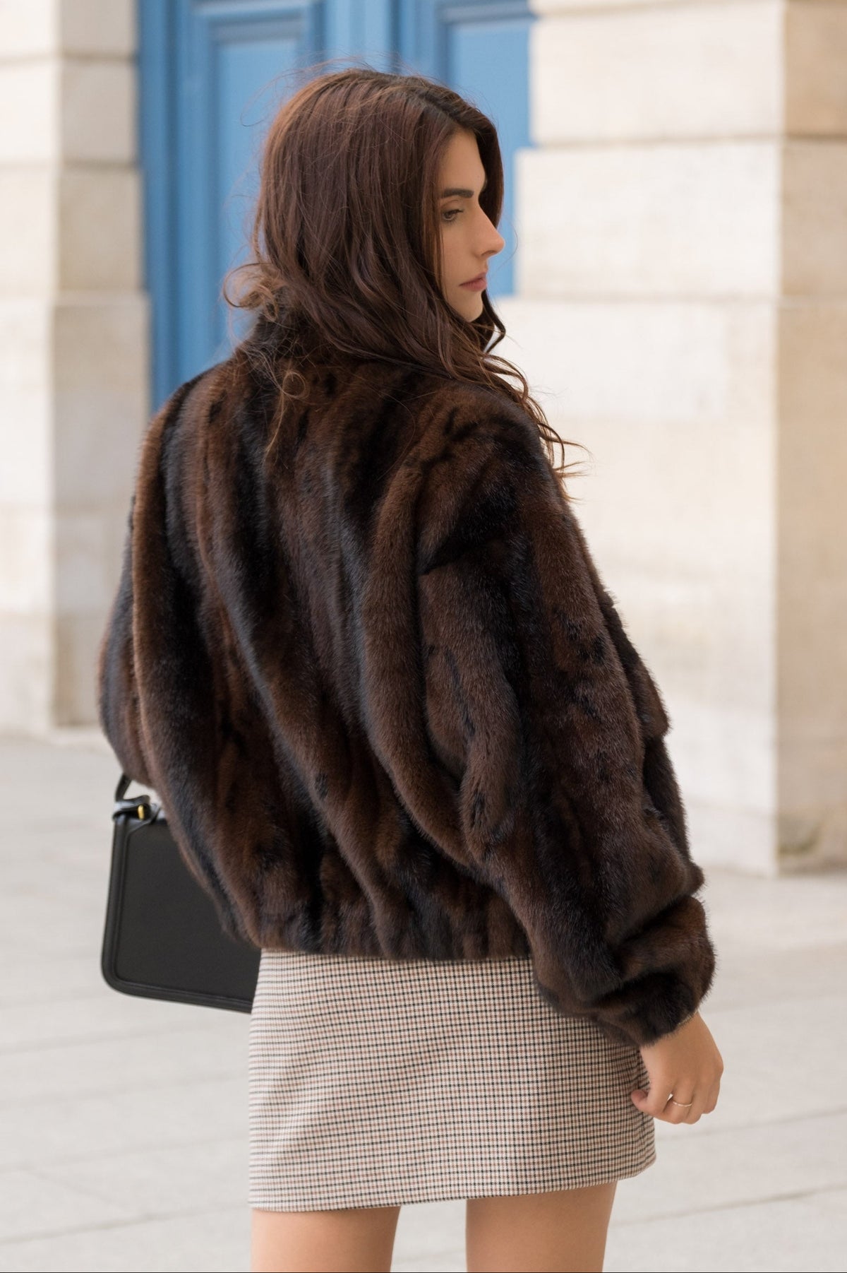 MELISANDE manteau court fausse fourrure rayures col montant choco femme - Escandelle Paris (dos)
#couleur_choco