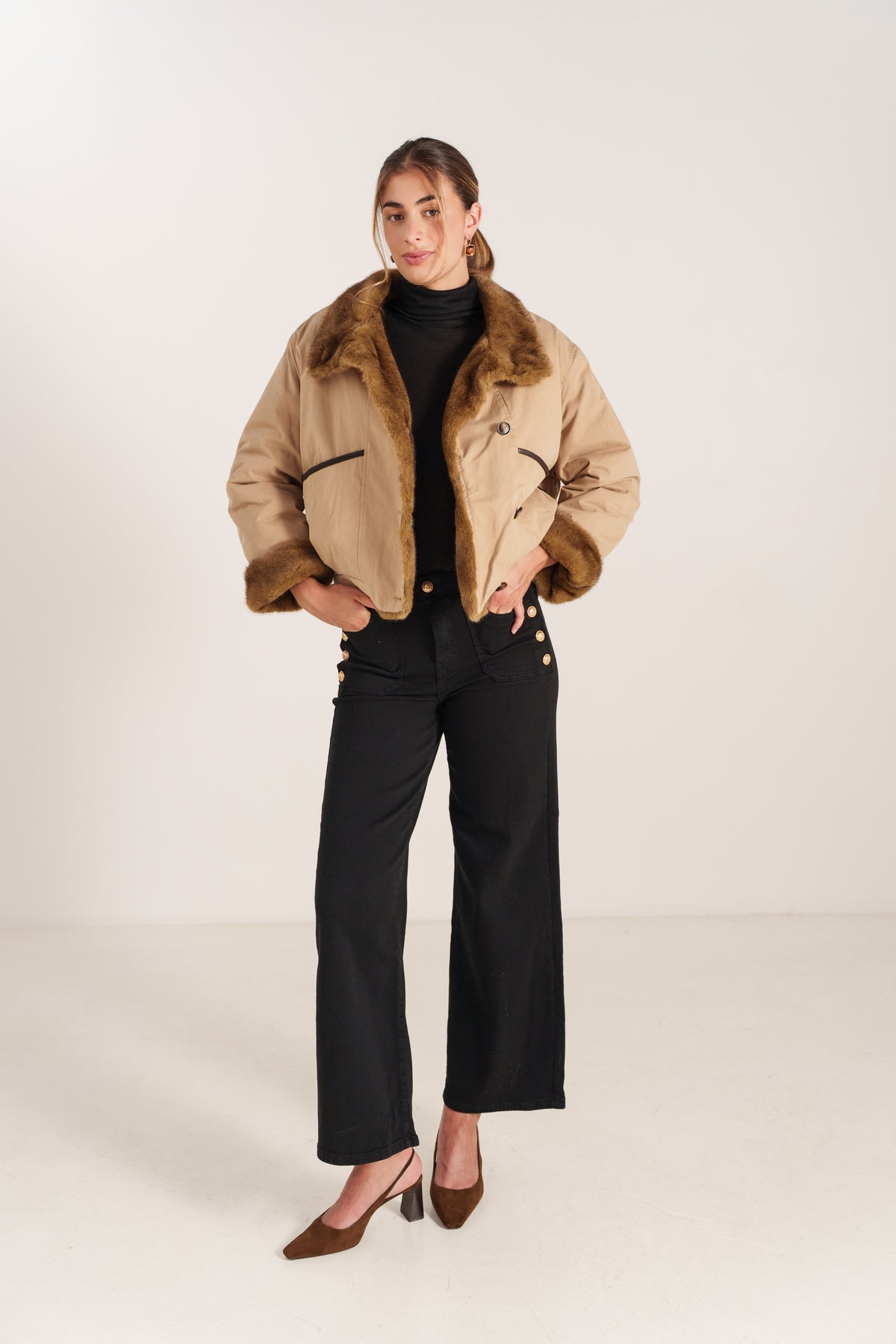 ROSABELLA veste courte coton col fausse fourrure amovible beige femme - Escandelle Paris (silhouette entière)
#couleur_beige
