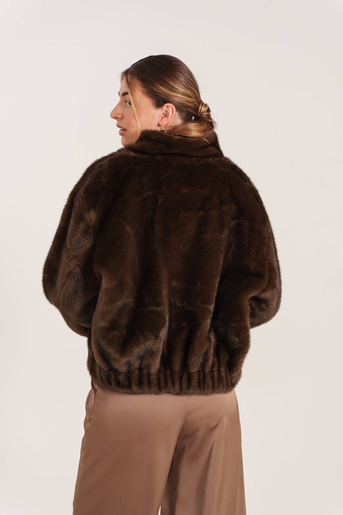 ROSABELLA veste courte coton col fausse fourrure amovible choco femme - Escandelle Paris (dos)
#couleur_choco
