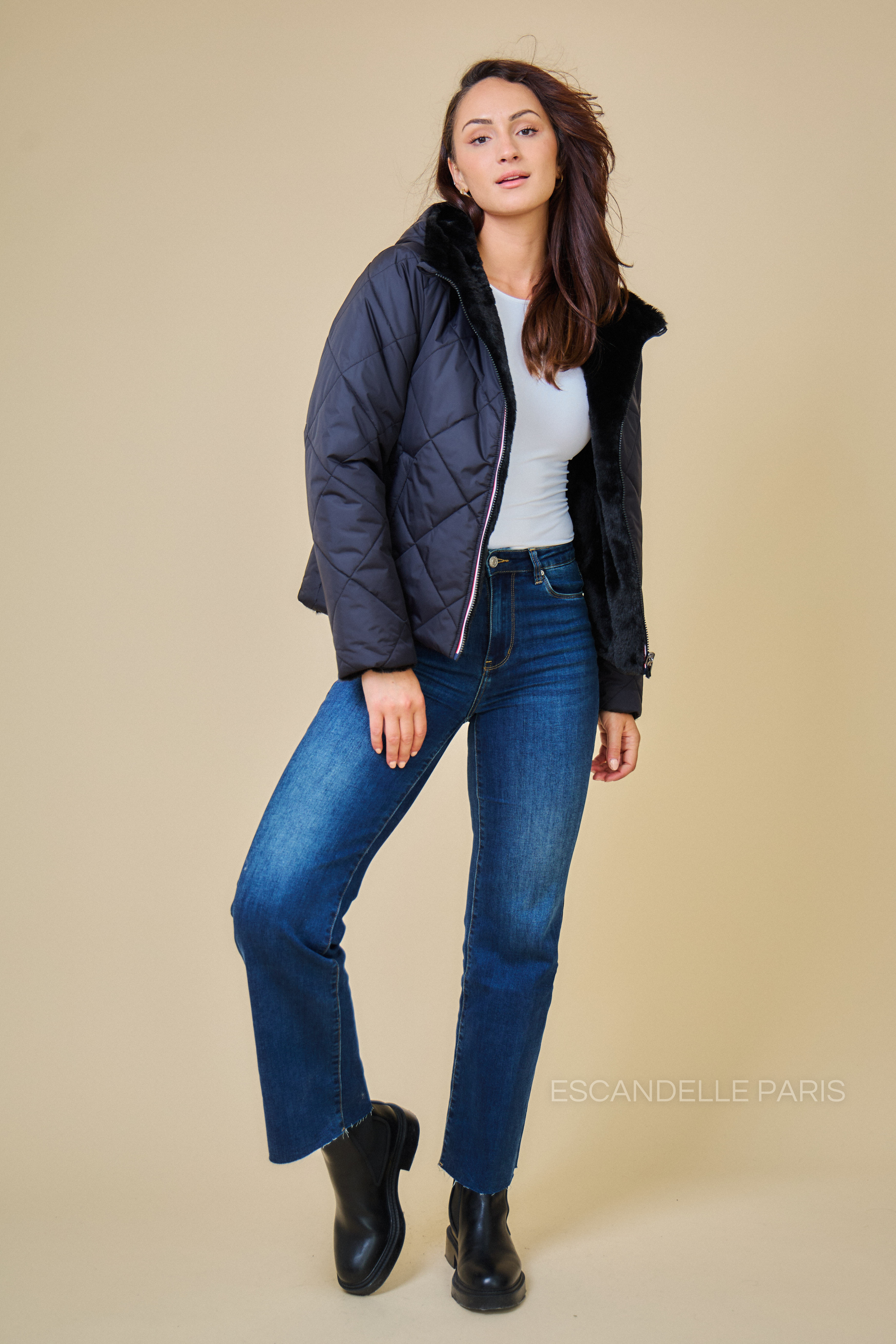 Parka JUDY Escandelle – parka réversible femme, noire et intérieur fourré noire.
#couleur_noir