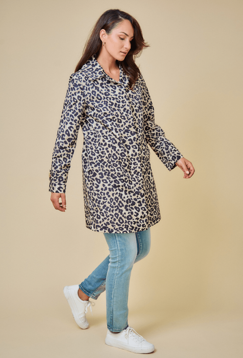 GABY - Trench Beige motif léopard - Escandelle (Vue de profil droit)