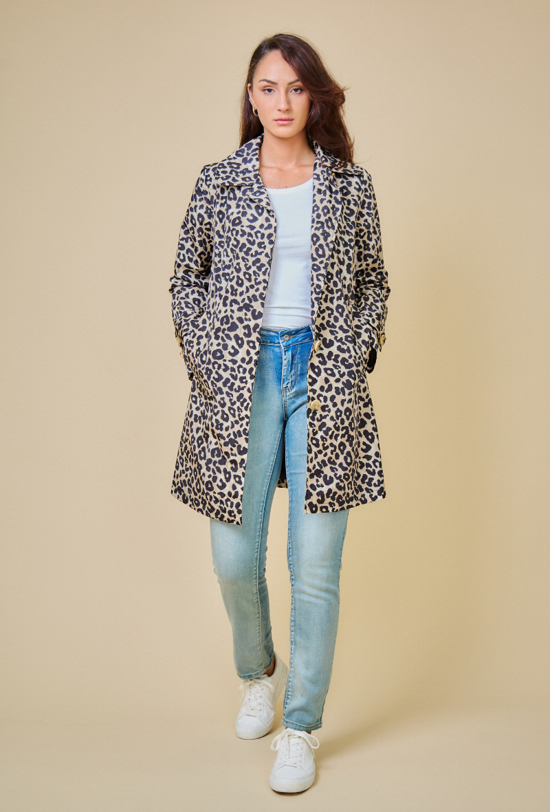 Trench GABY Escandelle – manteau imperméable motif léopard femme, coupe droite et boutonnage croisé.
