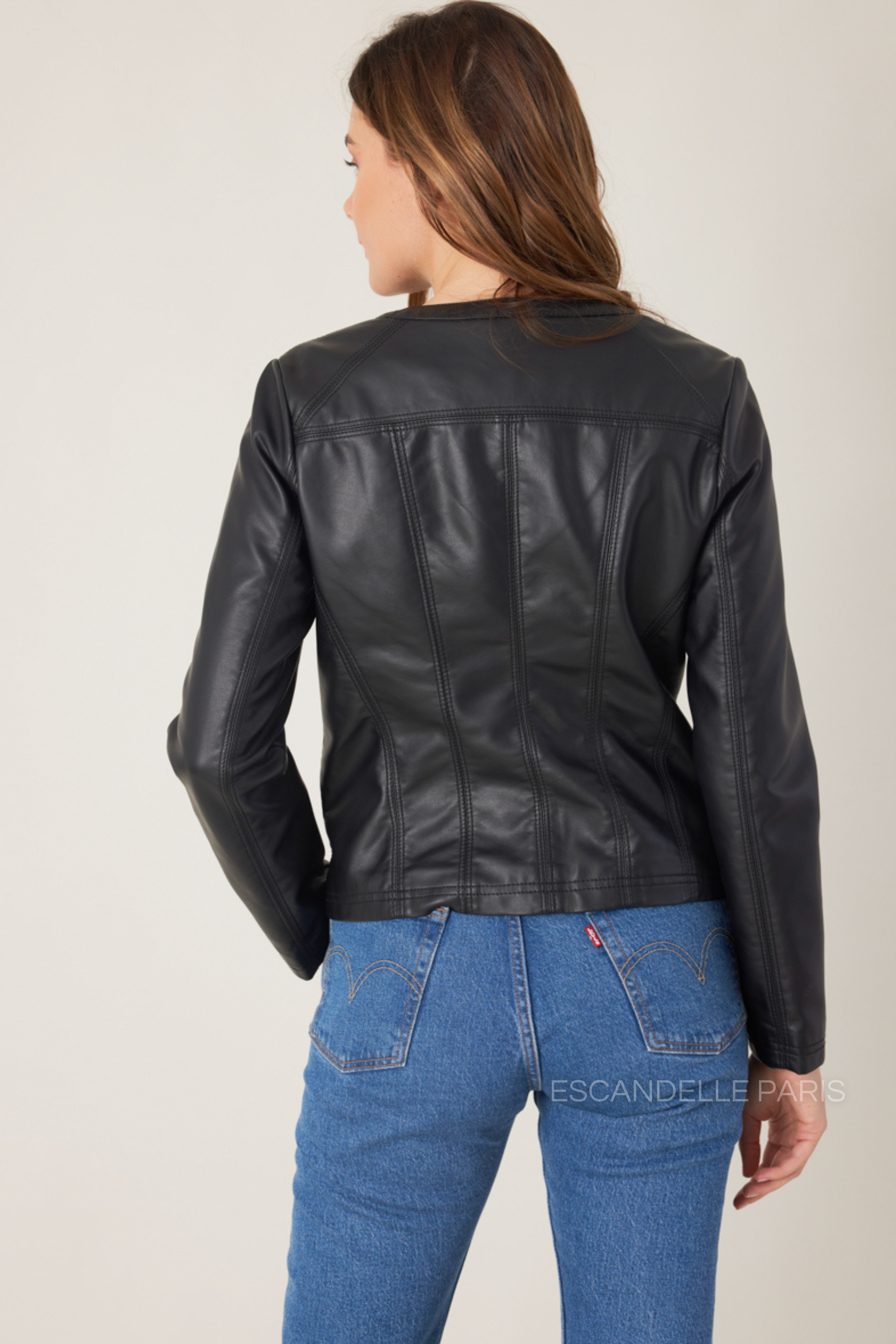 RHÉA - Chaqueta de piel sintética con cuello redondo