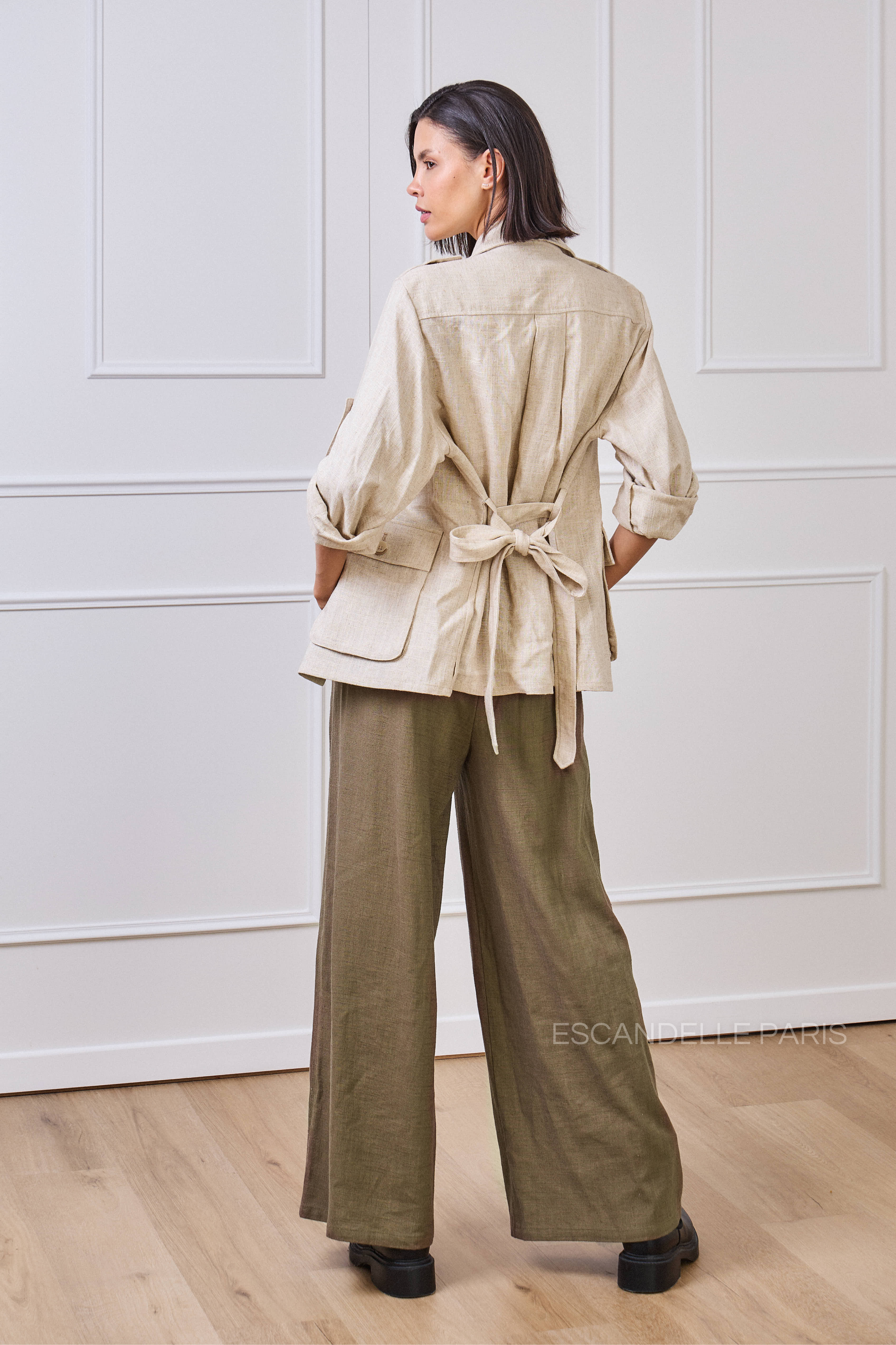 Faye - Chaqueta de lino con cinturón
