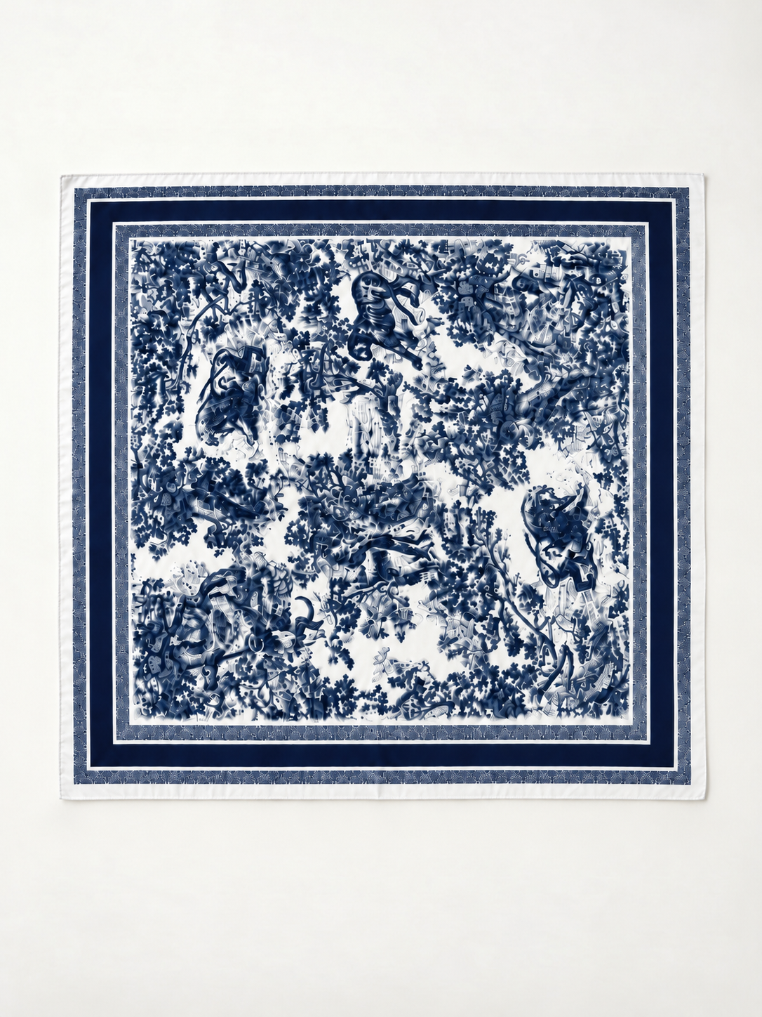 SUZANNE foulard carré imprimé jungle 70x70 bleu femme - Escandelle Paris (à plat)
#couleur_bleu