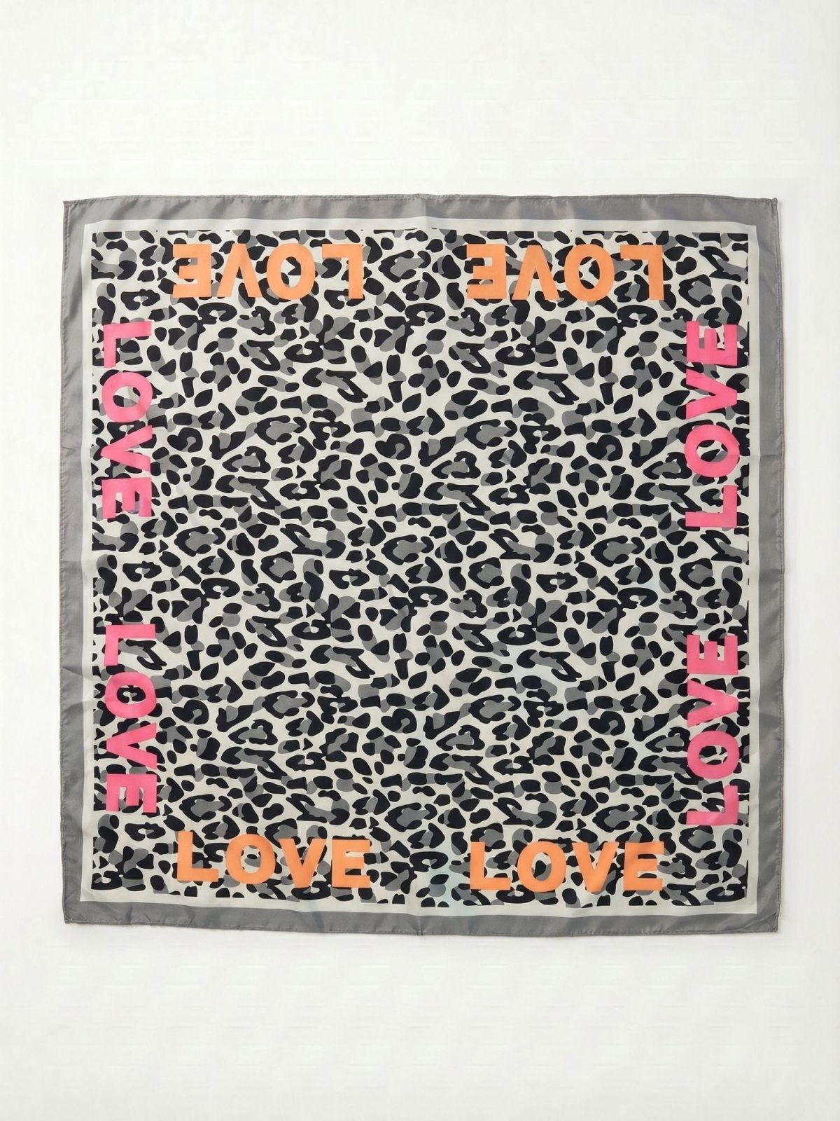 Alba - Foulard Gris - EscandelleParis
#couleur_gris