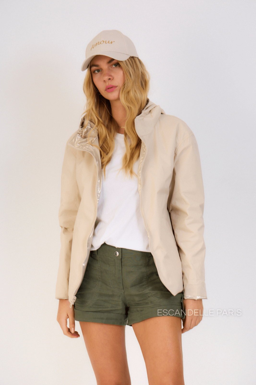 APRIL parka courte coupe-vent réversible imperméable noir femme - Escandelle Paris (côté doré)
#couleur_noir