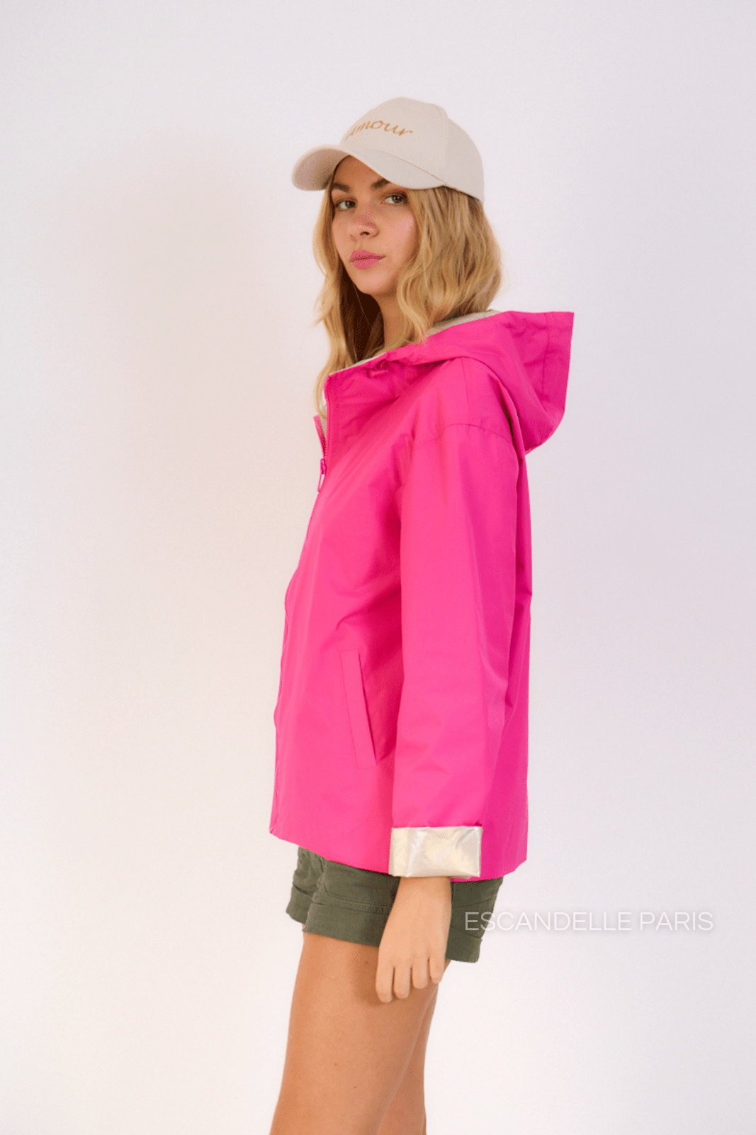APRIL parka courte réversible métallisée rose femme - Escandelle Paris (portrait)
#couleur_rose