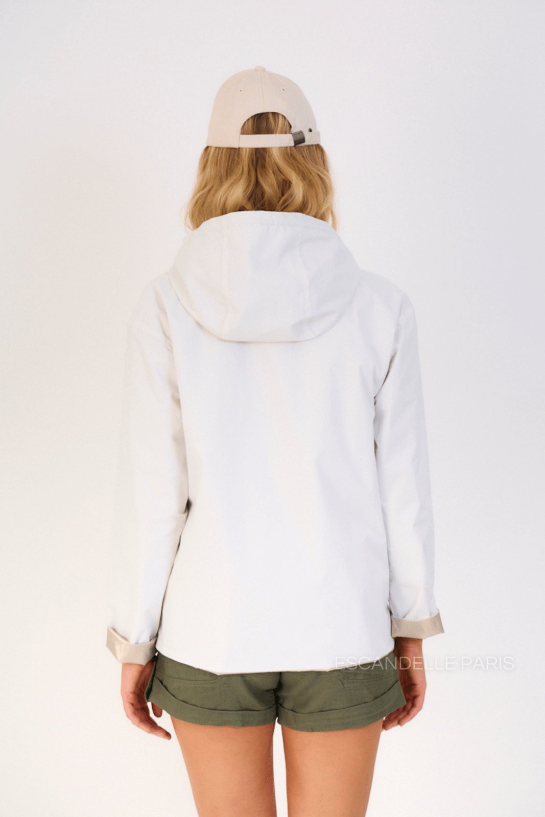 APRIL parka courte réversible métallisée blanc femme - Escandelle Paris (profil droit)
#couleur_blanc