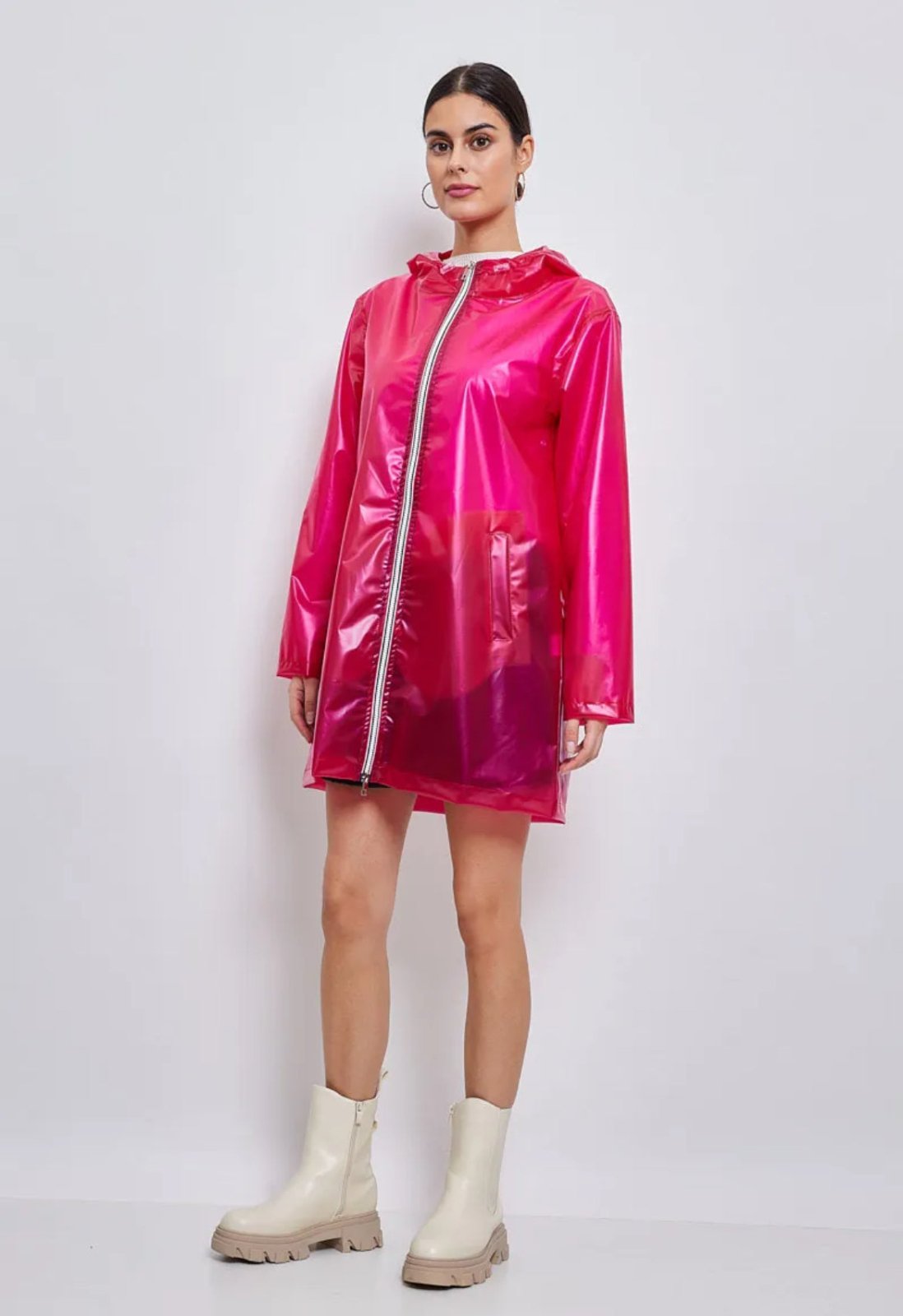 AURA imperméable coupe-vent semi-transparent bleu femme - Escandelle Paris (silhouette entière)
#couleur_fuchsia