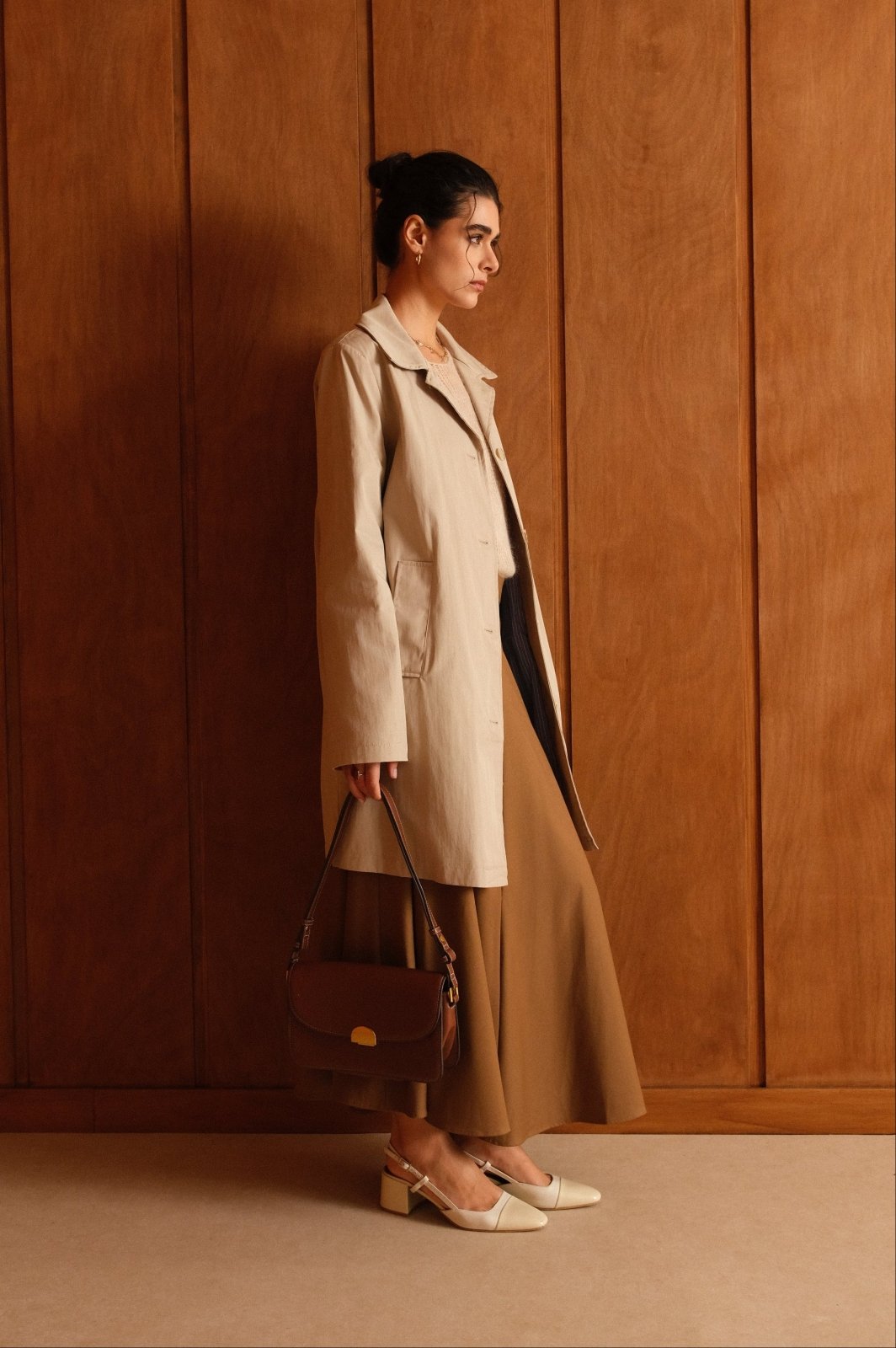 CAMILLE - Trench Beige - Escandelle (Vue de profil droit)
#couleur_beige