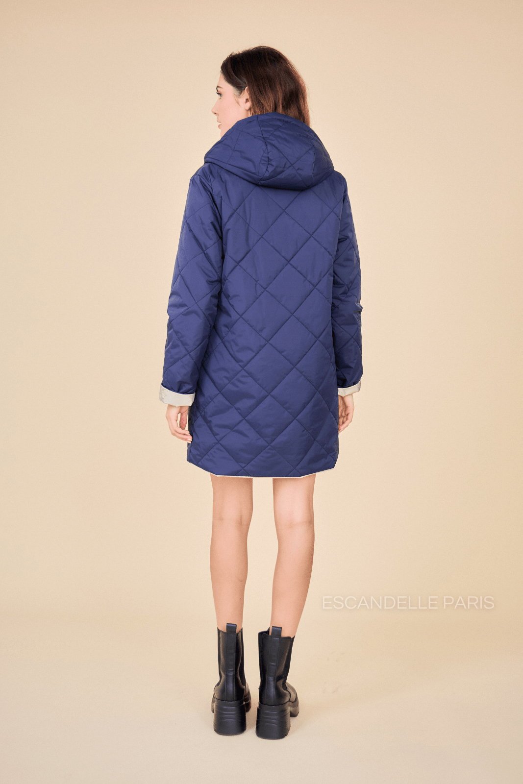 DANAÉ manteau mi-long réversible matelassé marine femme - Escandelle Paris (vue de dos)
#couleur_marine